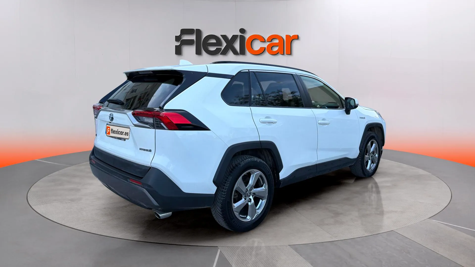 Toyota RAV4 2.5l 220H Advance - foto 7