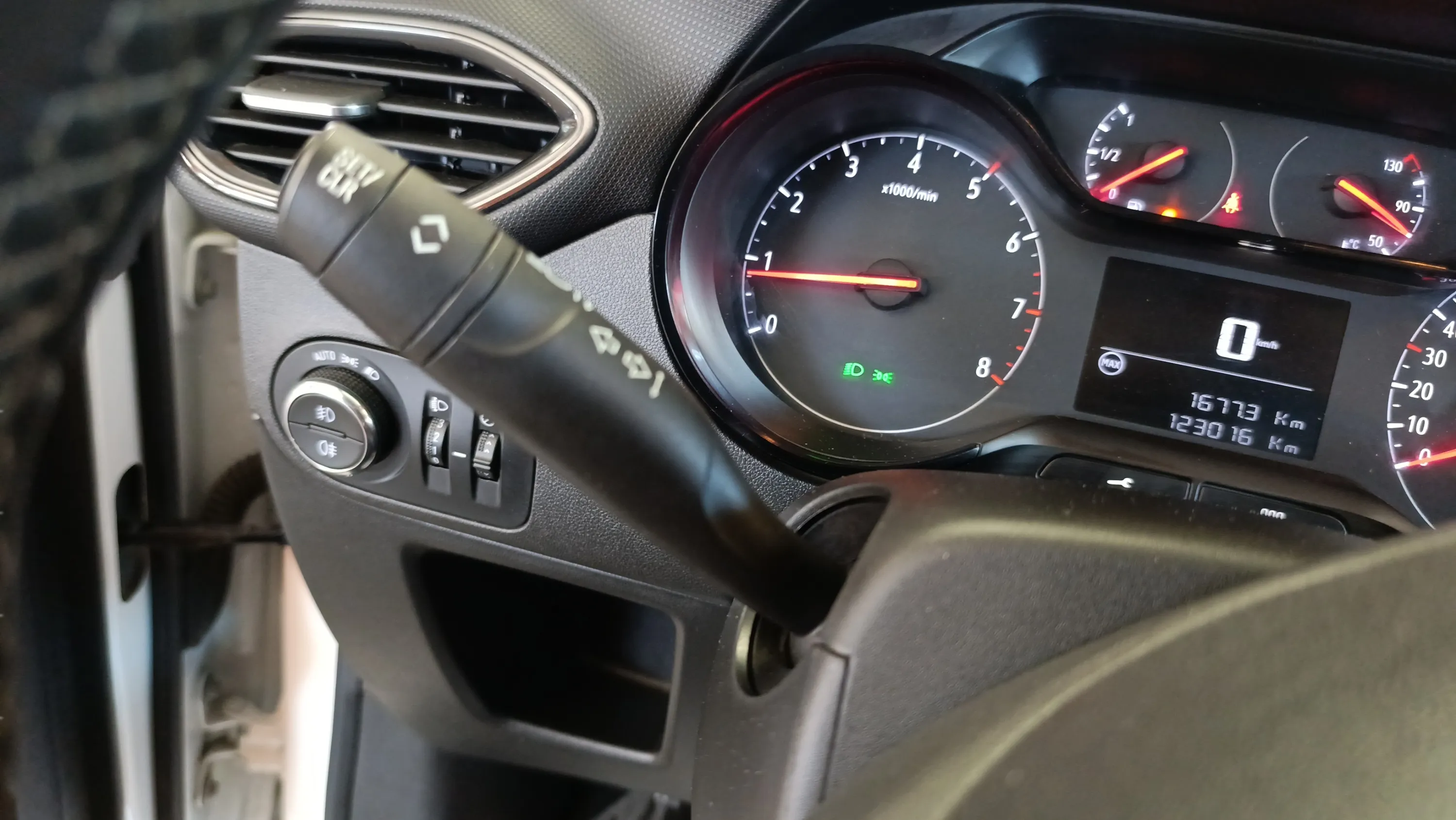 Opel Crossland 1.5D Edition - foto 12