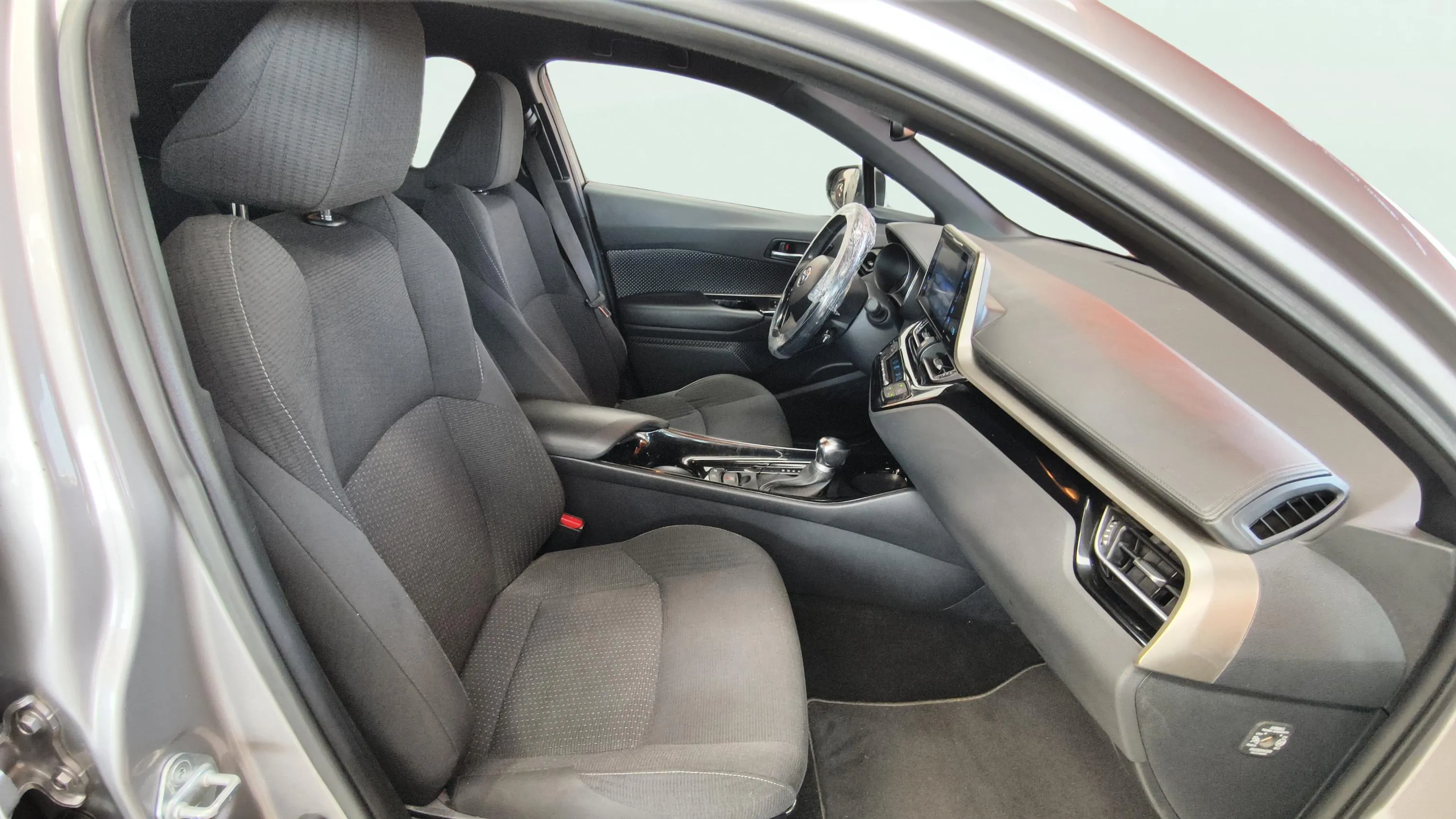Toyota C-HR 1.8 125H Advance - foto 12