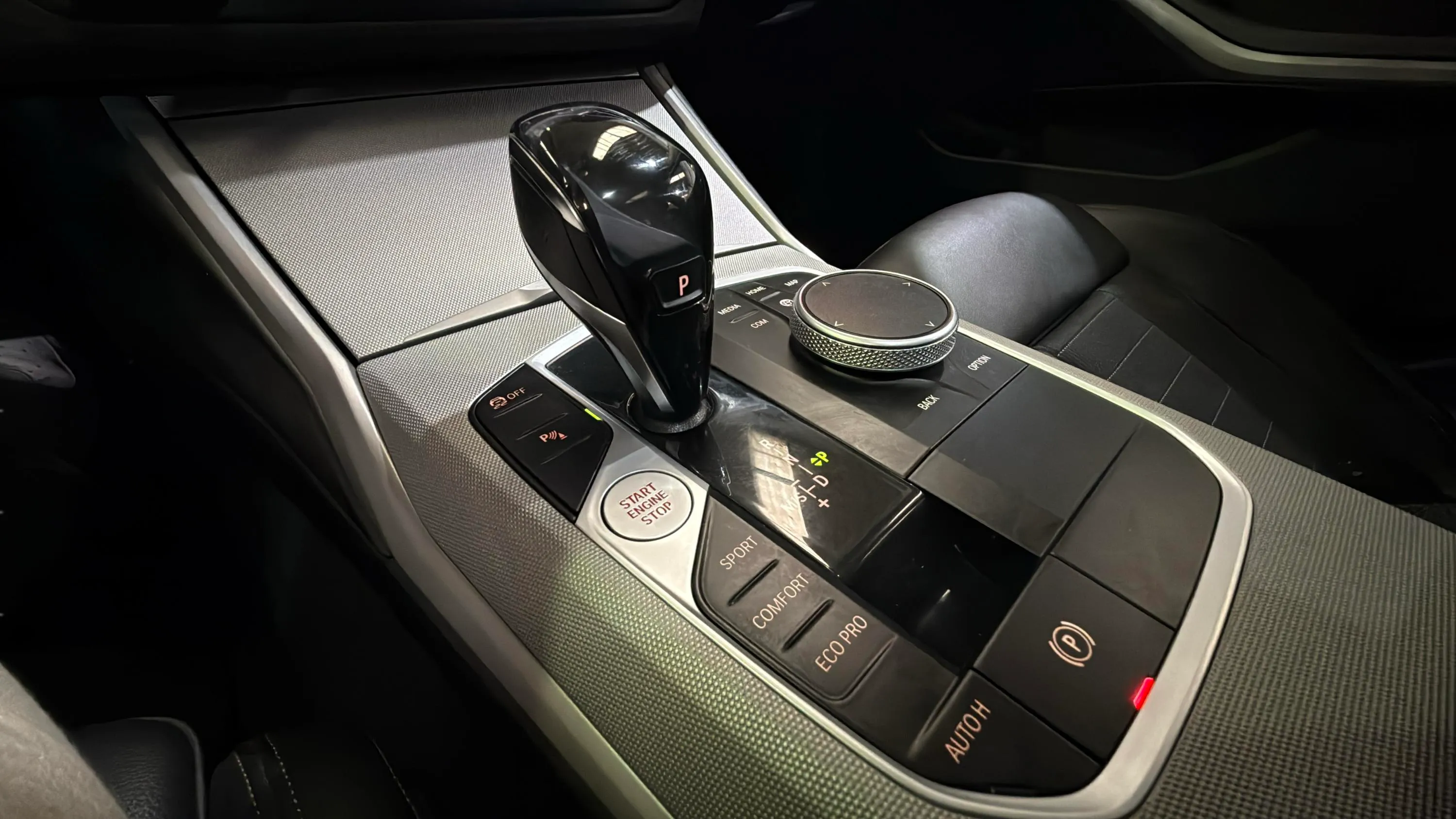 BMW Serie 3 318d - foto 22