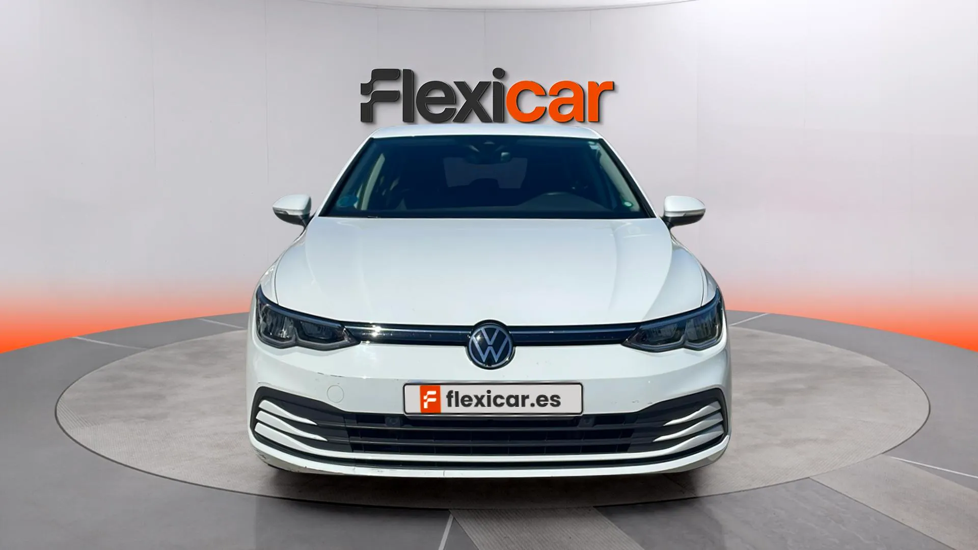 Volkswagen Golf 1.0 eTSI DSG - foto 2