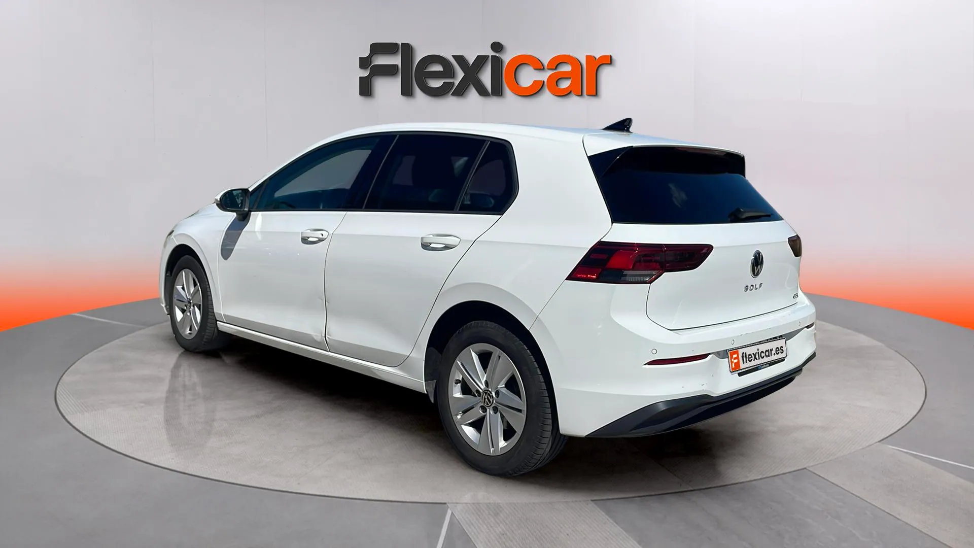 Volkswagen Golf 1.0 eTSI DSG - foto 5