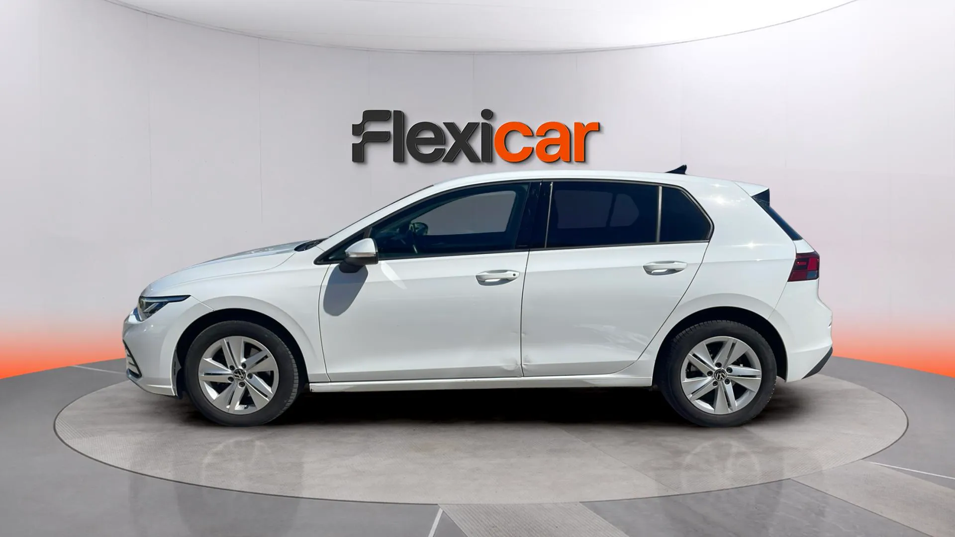 Volkswagen Golf 1.0 eTSI DSG - foto 4
