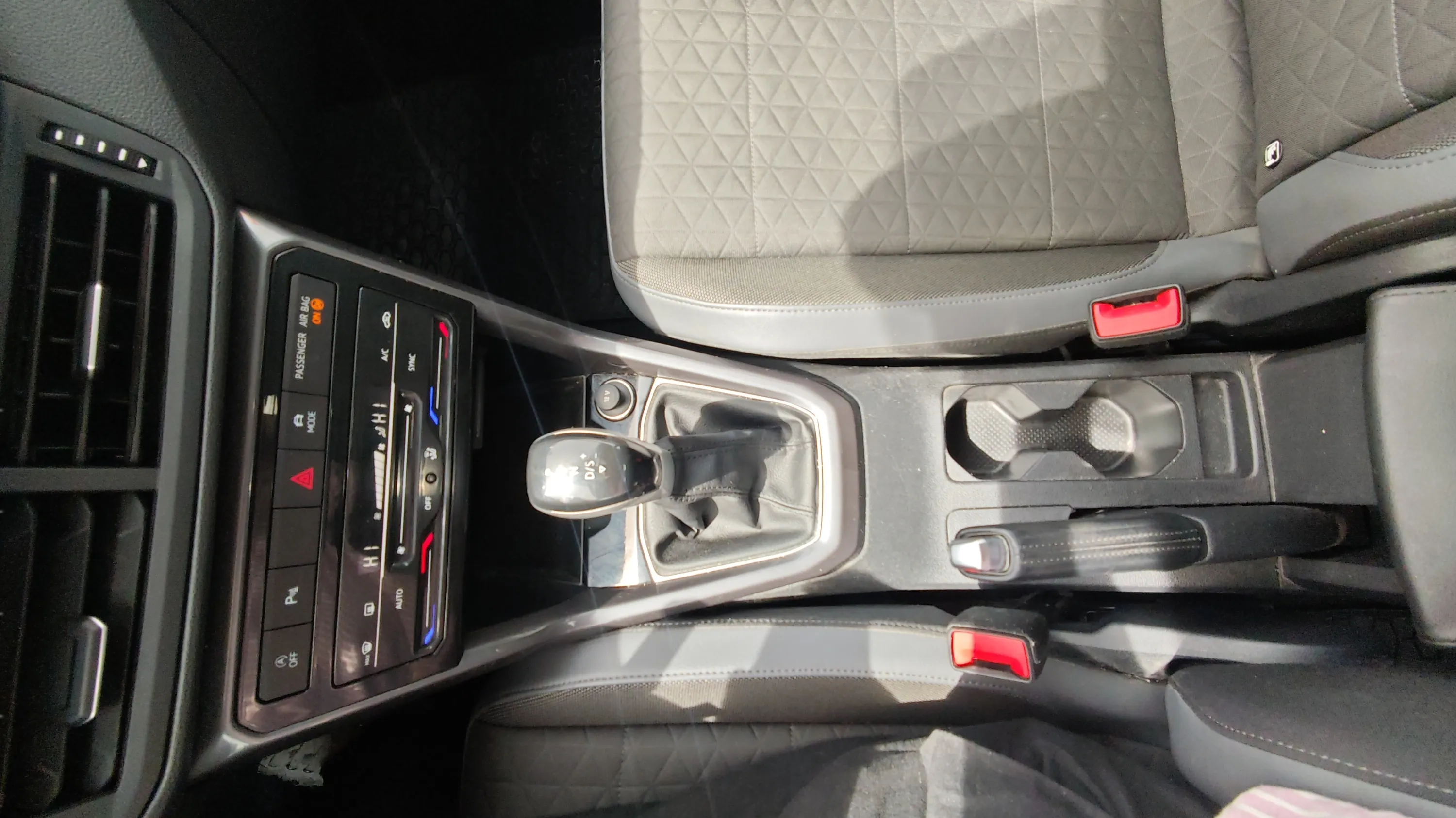 Volkswagen T-Cross Advance 1.5 TSI DSG - foto 13