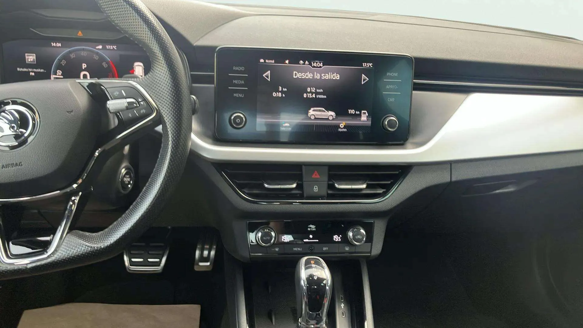 Škoda Kamiq 1.5 TSI DSG Sport - foto 12