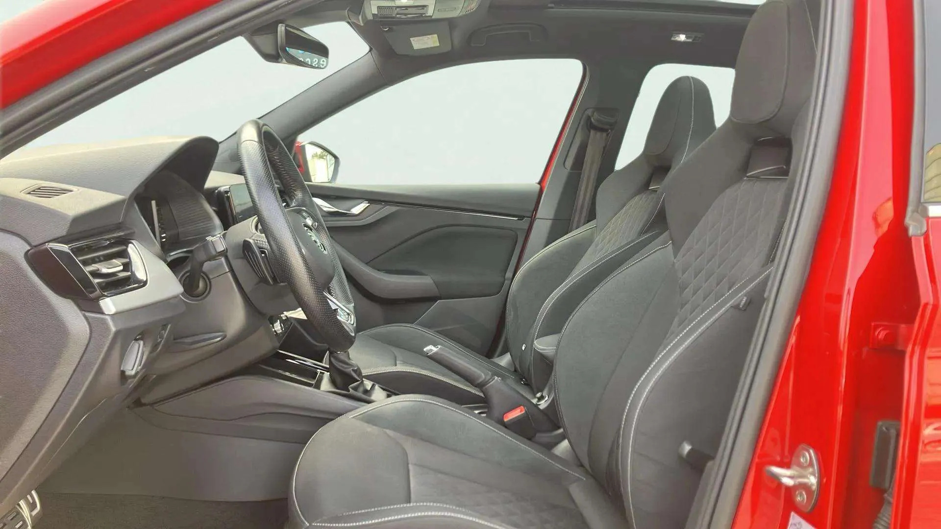 Škoda Kamiq 1.5 TSI DSG Sport - foto 15