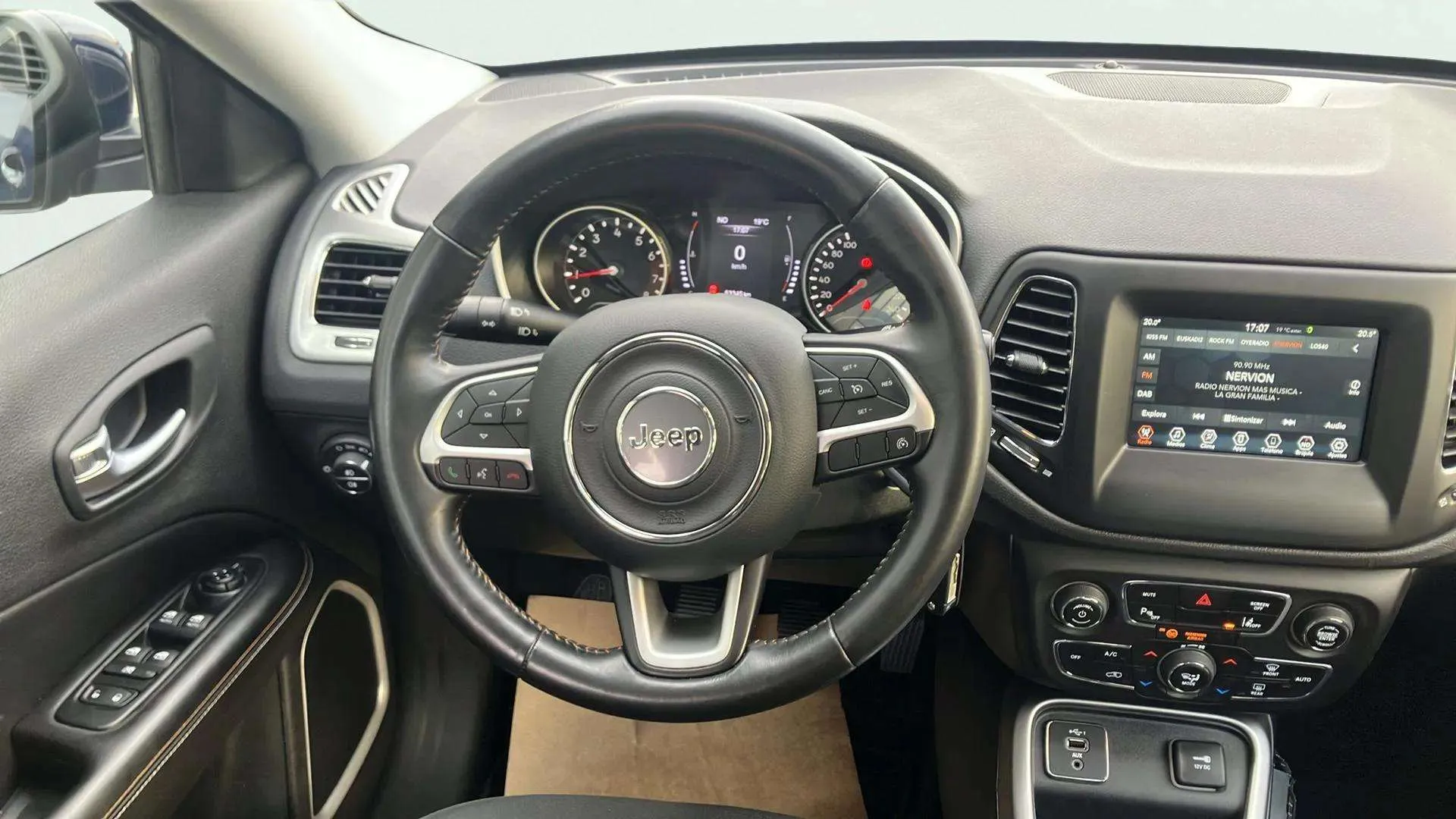 Jeep Compass 1.4 Mair Limited 4x2 - foto 13