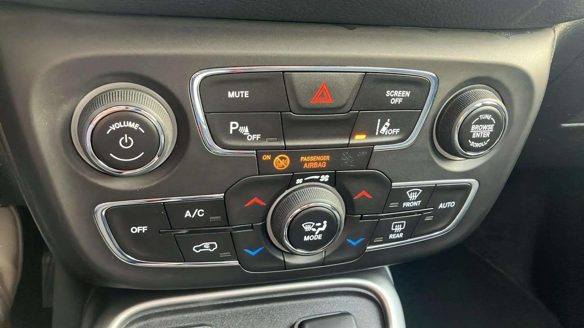 Jeep Compass 1.4 Mair Limited 4x2 - foto 20