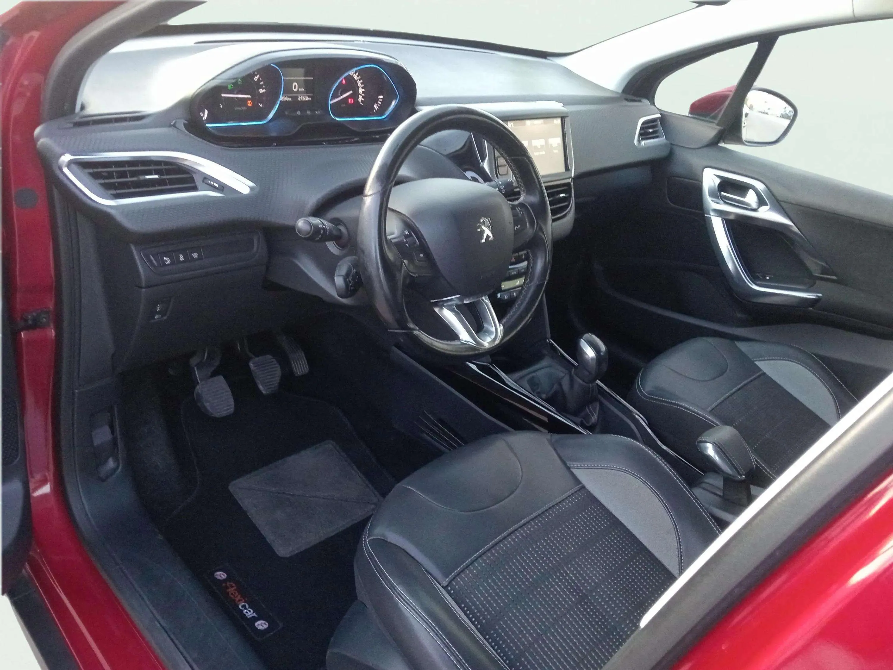 Peugeot 2008 Allure 1.2 PureTech - foto 10
