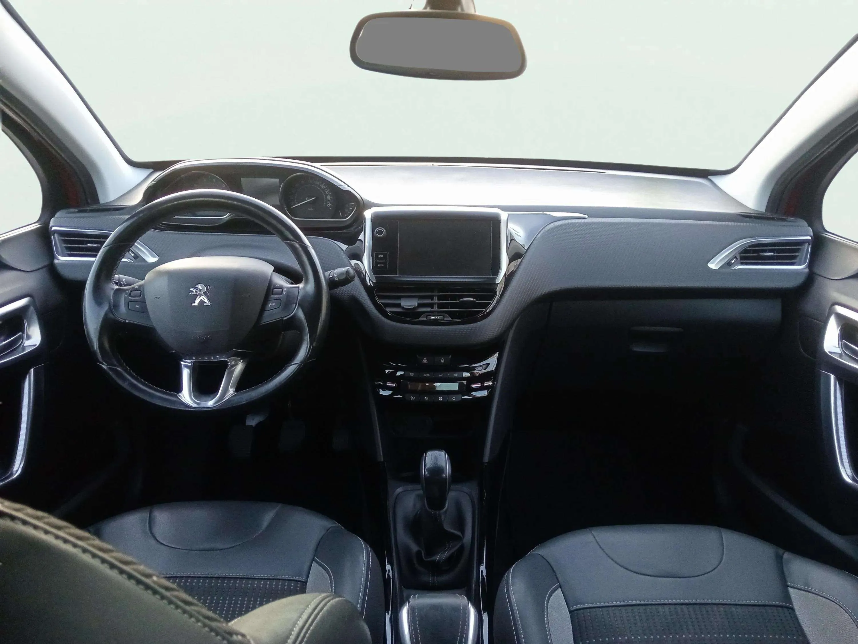 Peugeot 2008 Allure 1.2 PureTech - foto 11