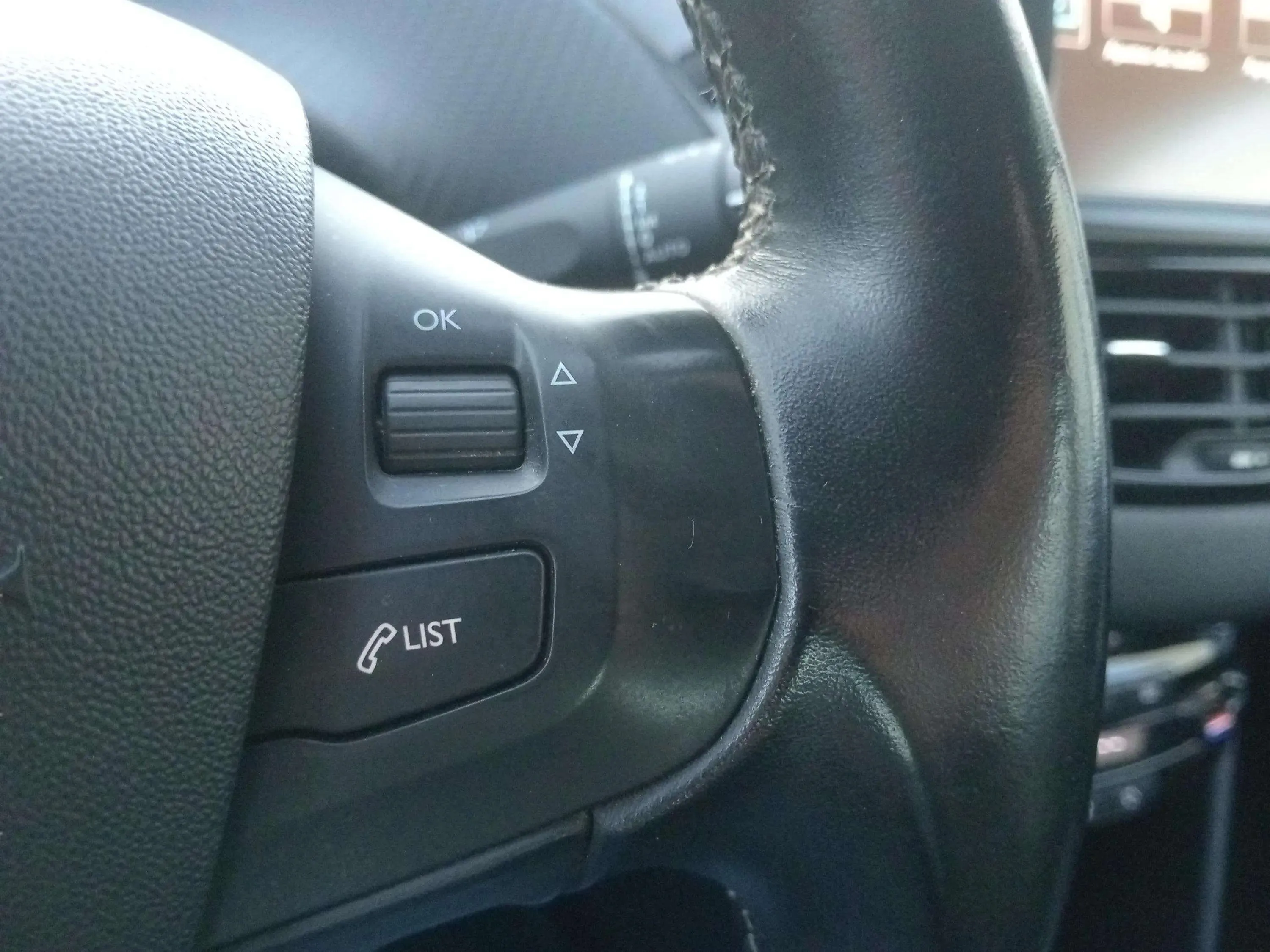 Peugeot 2008 Allure 1.2 PureTech - foto 17