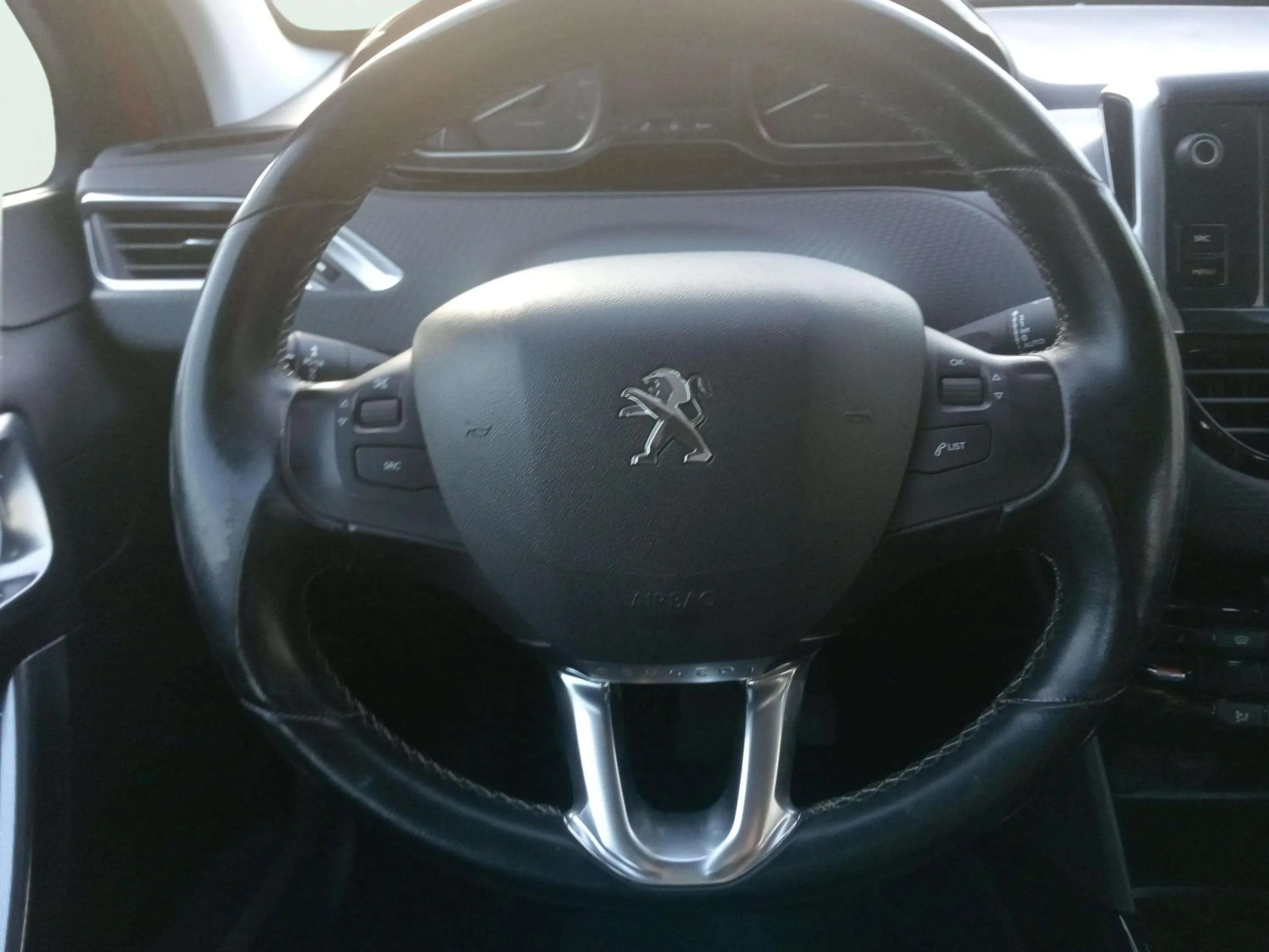 Peugeot 2008 Allure 1.2 PureTech - foto 16