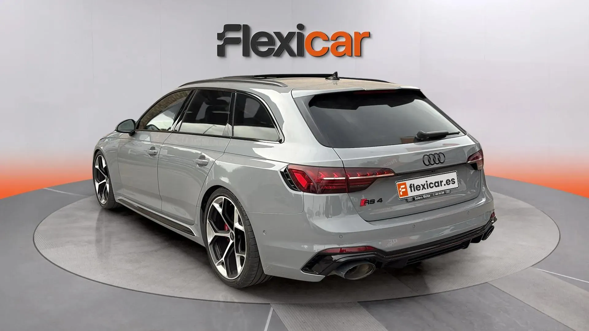 Audi A4 RS4 Avant Competit Plus TFS tiptr - foto 3