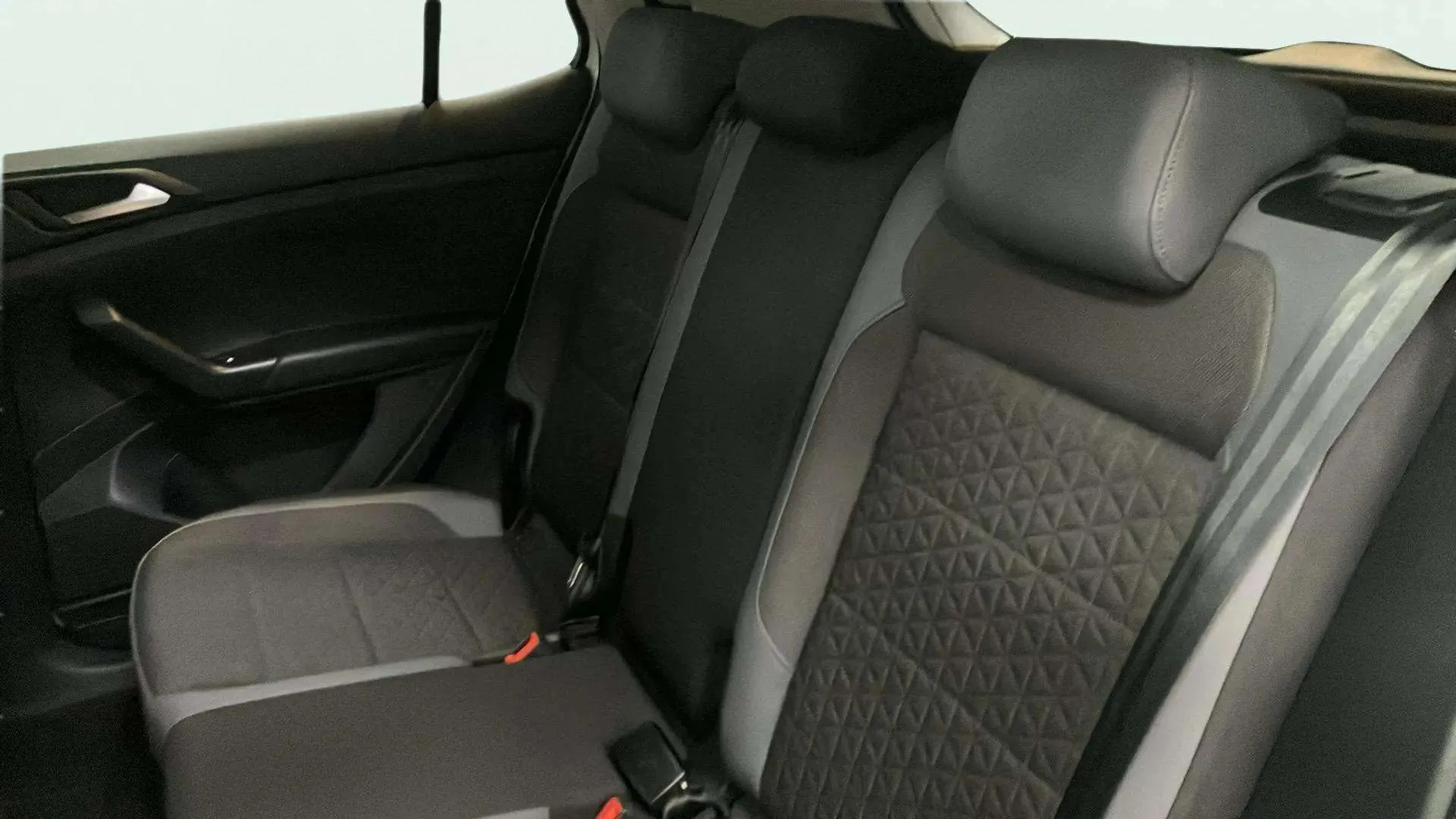 Volkswagen T-Cross Sport 1.0 TSI DSG - foto 10