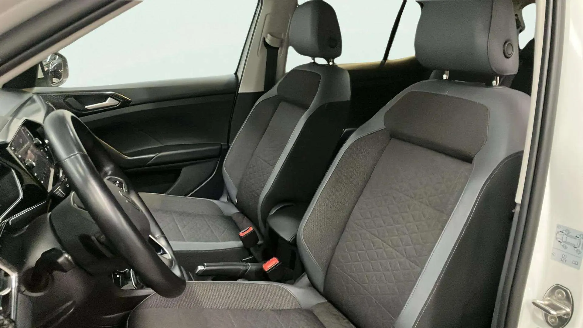 Volkswagen T-Cross Sport 1.0 TSI DSG - foto 9
