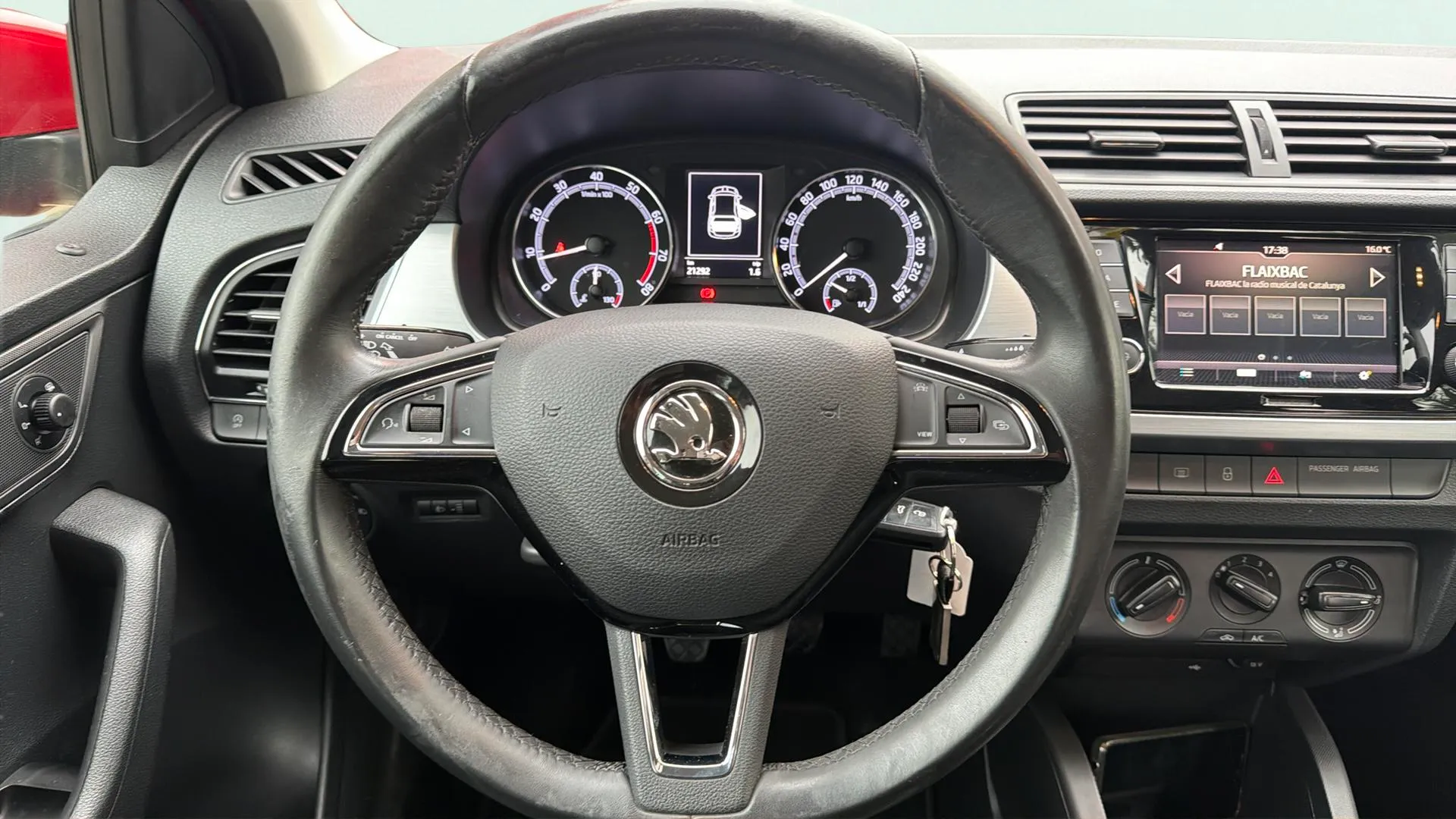 Škoda Fabia 1.0 MPI Active - foto 10