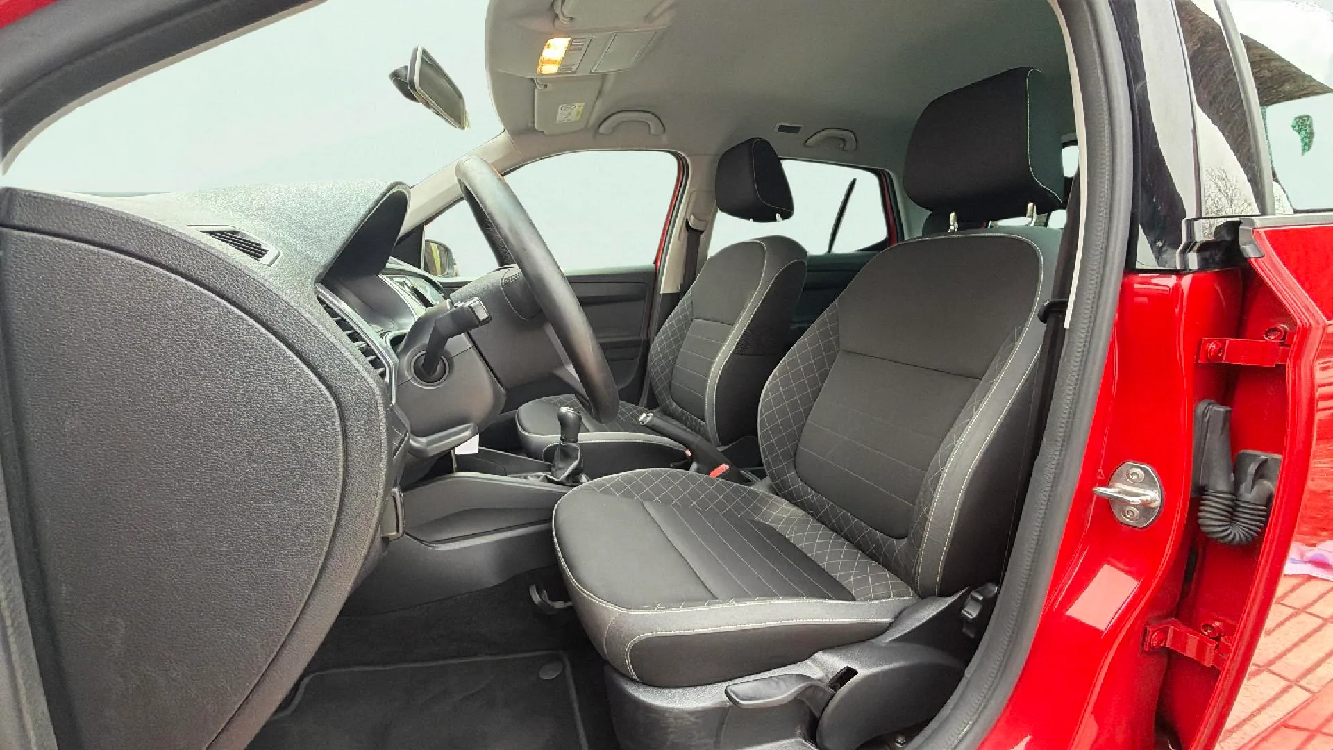 Škoda Fabia 1.0 MPI Active - foto 13