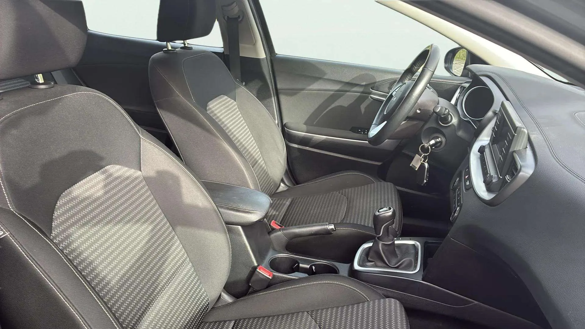 Kia XCeed 1.0 T-GDi Concept - foto 19