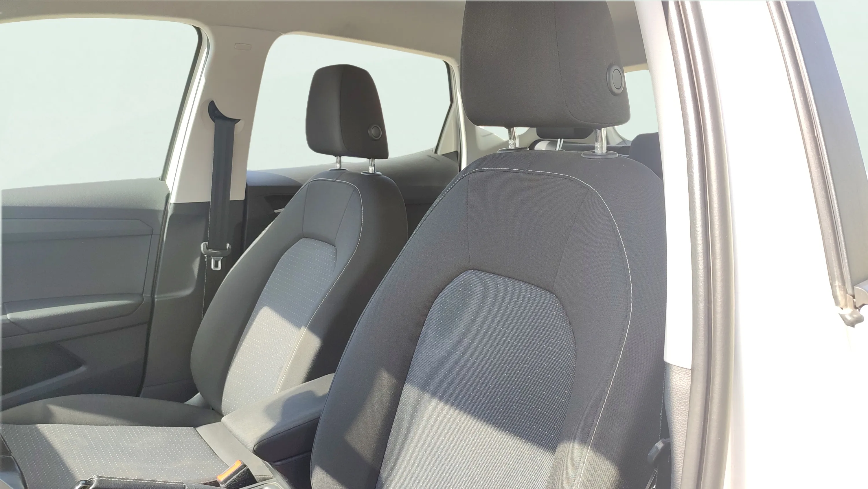 SEAT Arona 1.0 TSI Style - foto 15
