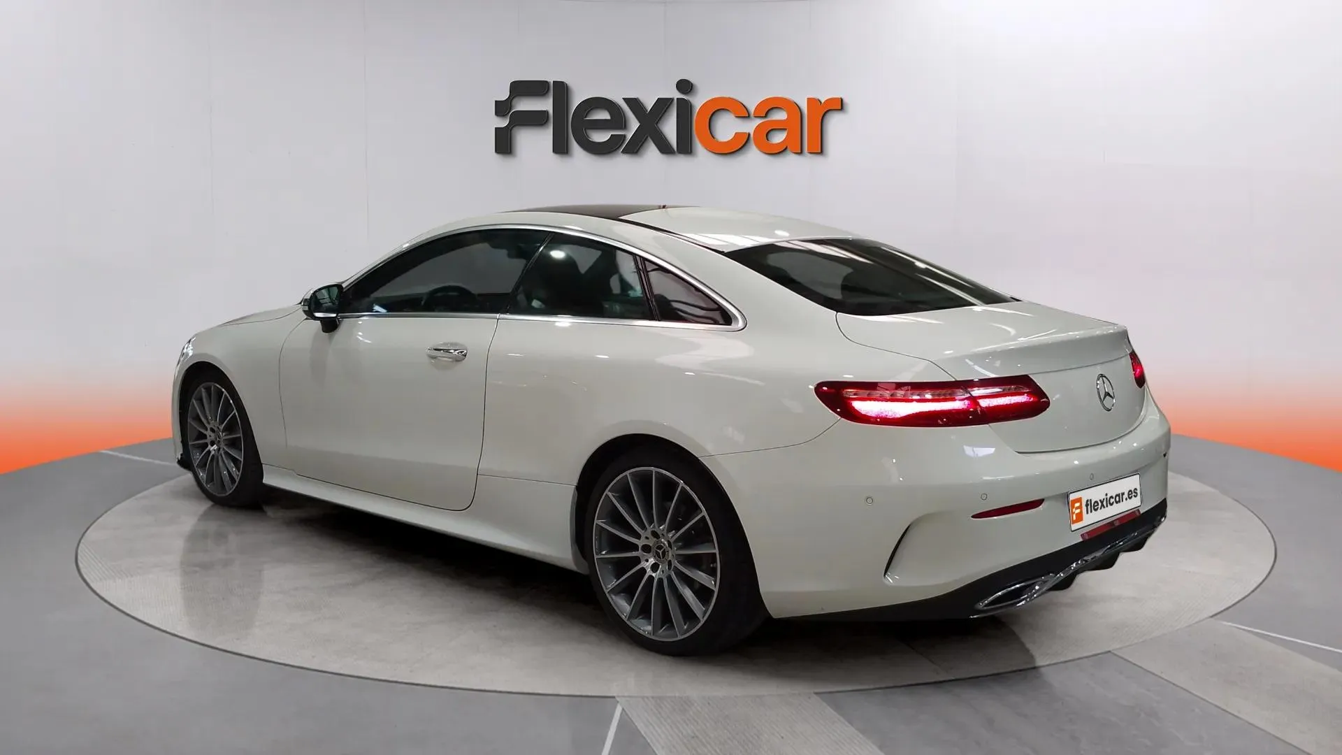 Mercedes-Benz Clase E Coupé E 220 d - foto 8