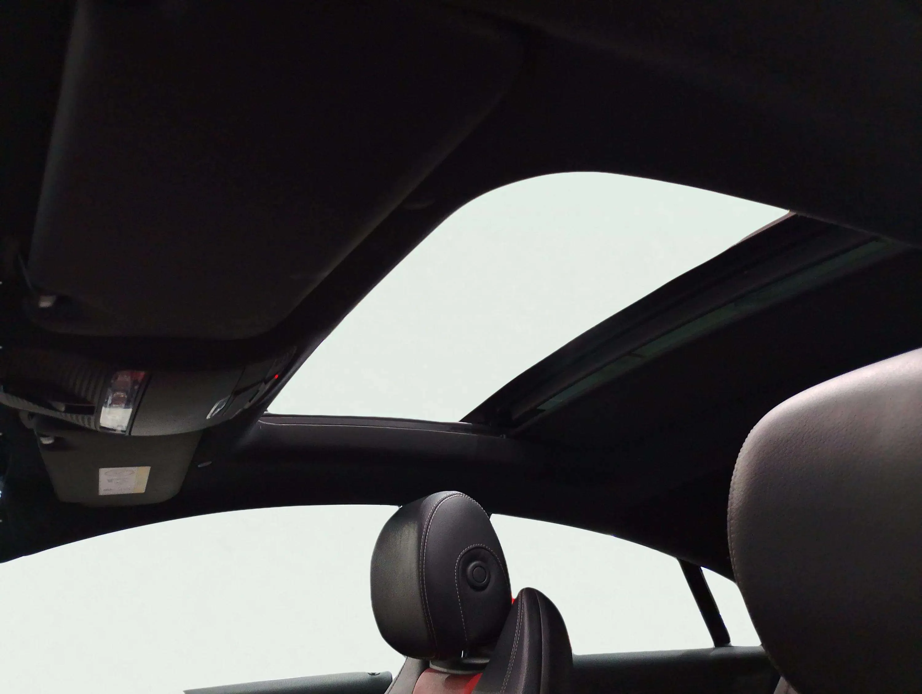 Mercedes-Benz Clase E Coupé E 220 d - foto 26