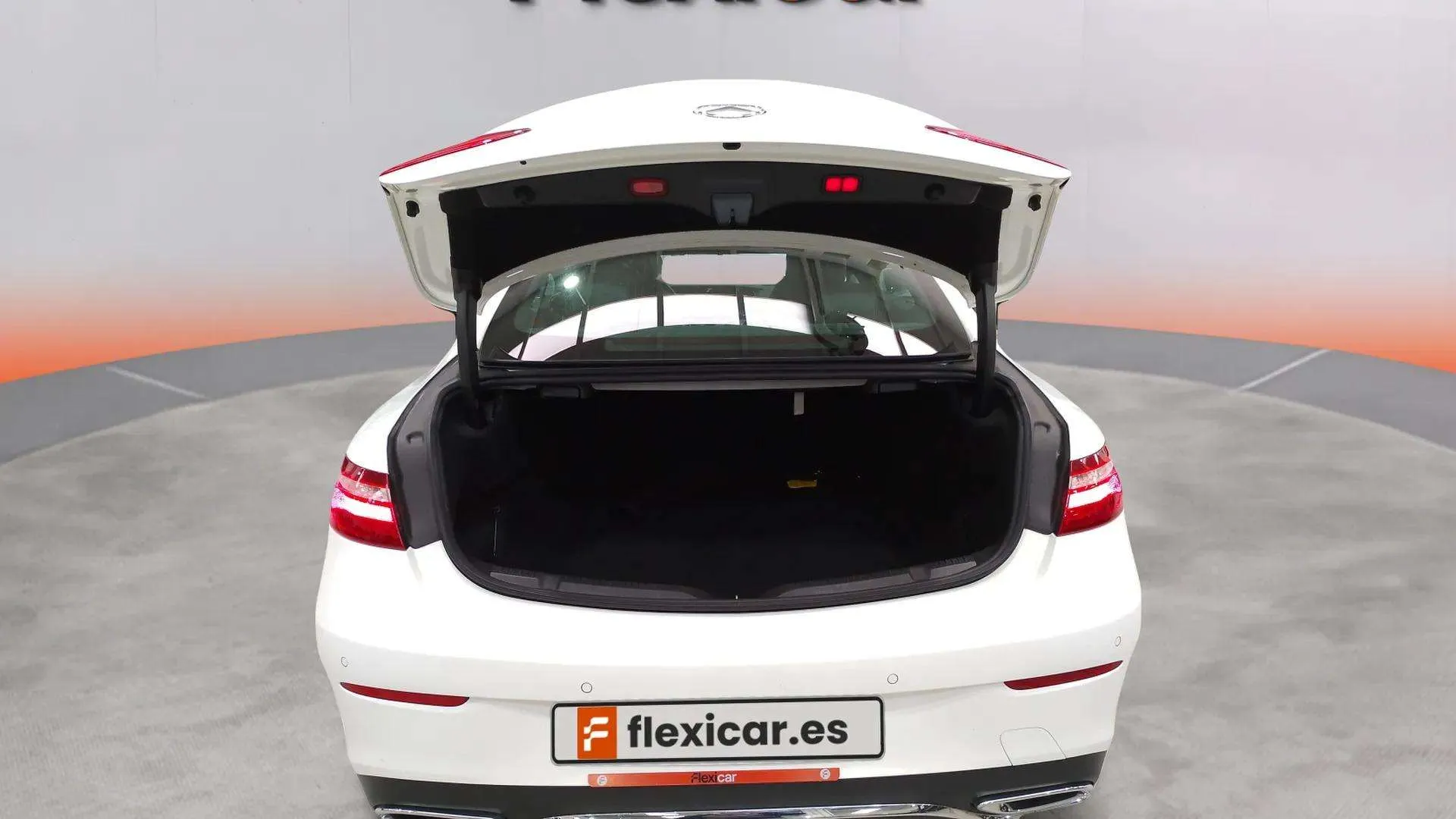 Mercedes-Benz Clase E Coupé E 220 d - foto 16