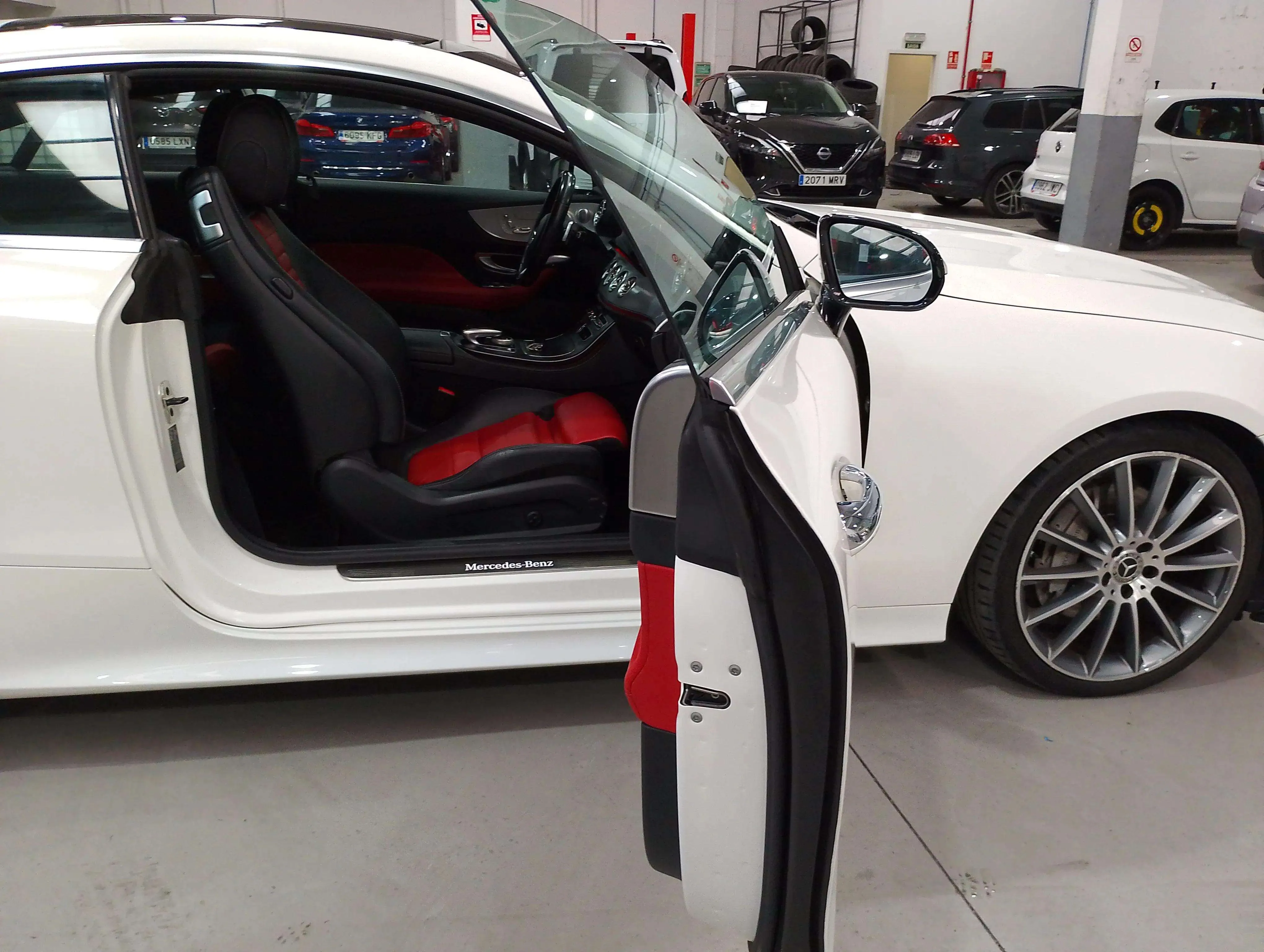 Mercedes-Benz Clase E Coupé E 220 d - foto 13