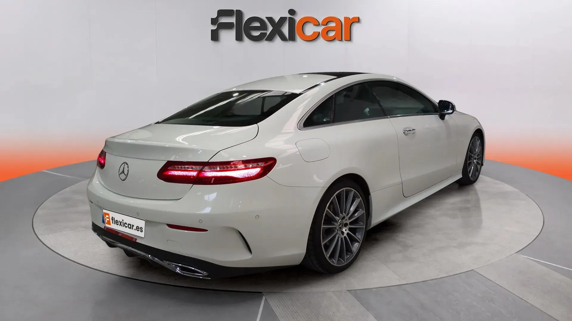 Mercedes-Benz Clase E Coupé E 220 d - foto 5