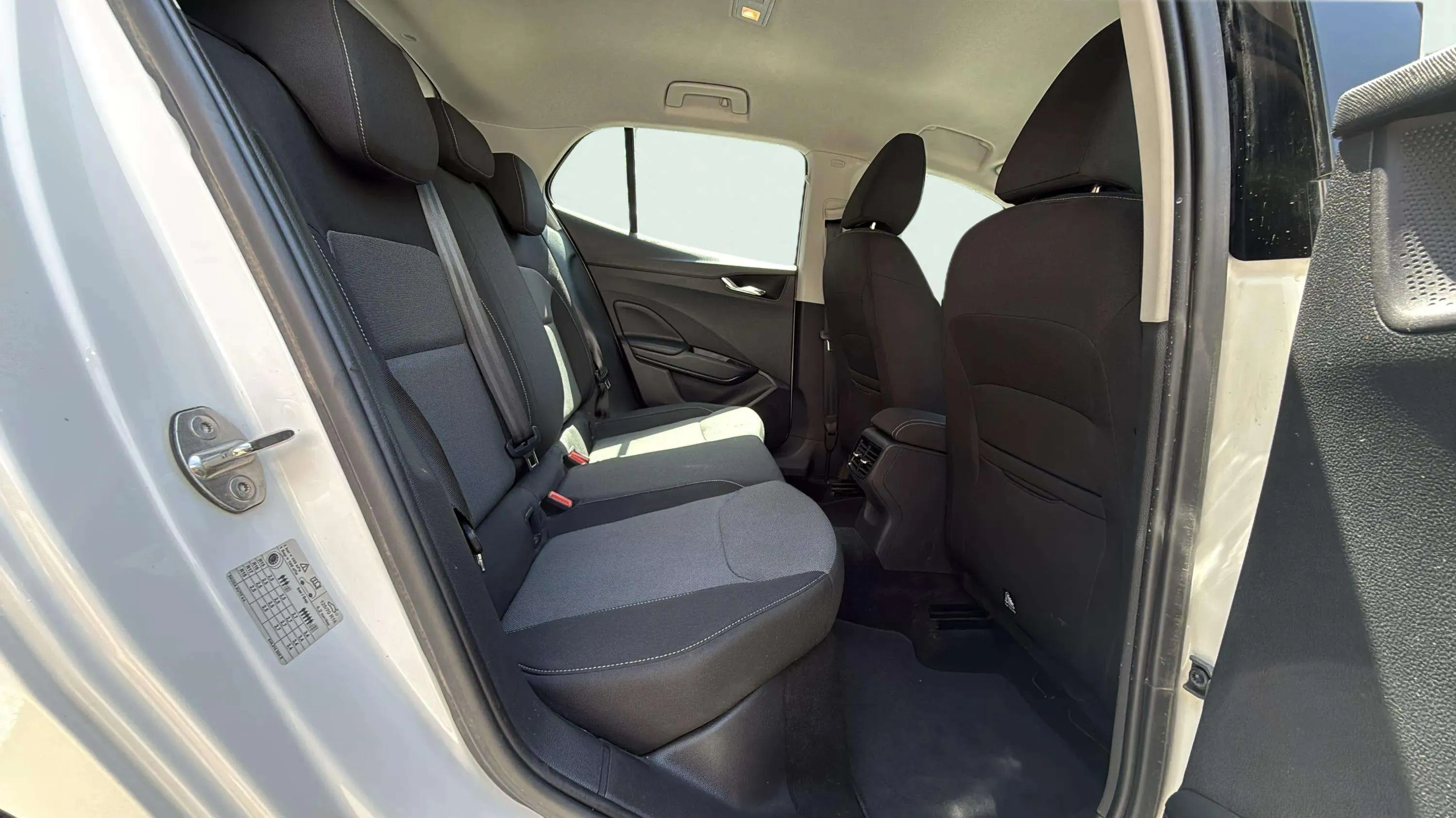 Škoda Fabia 1.0 MPI Active - foto 14