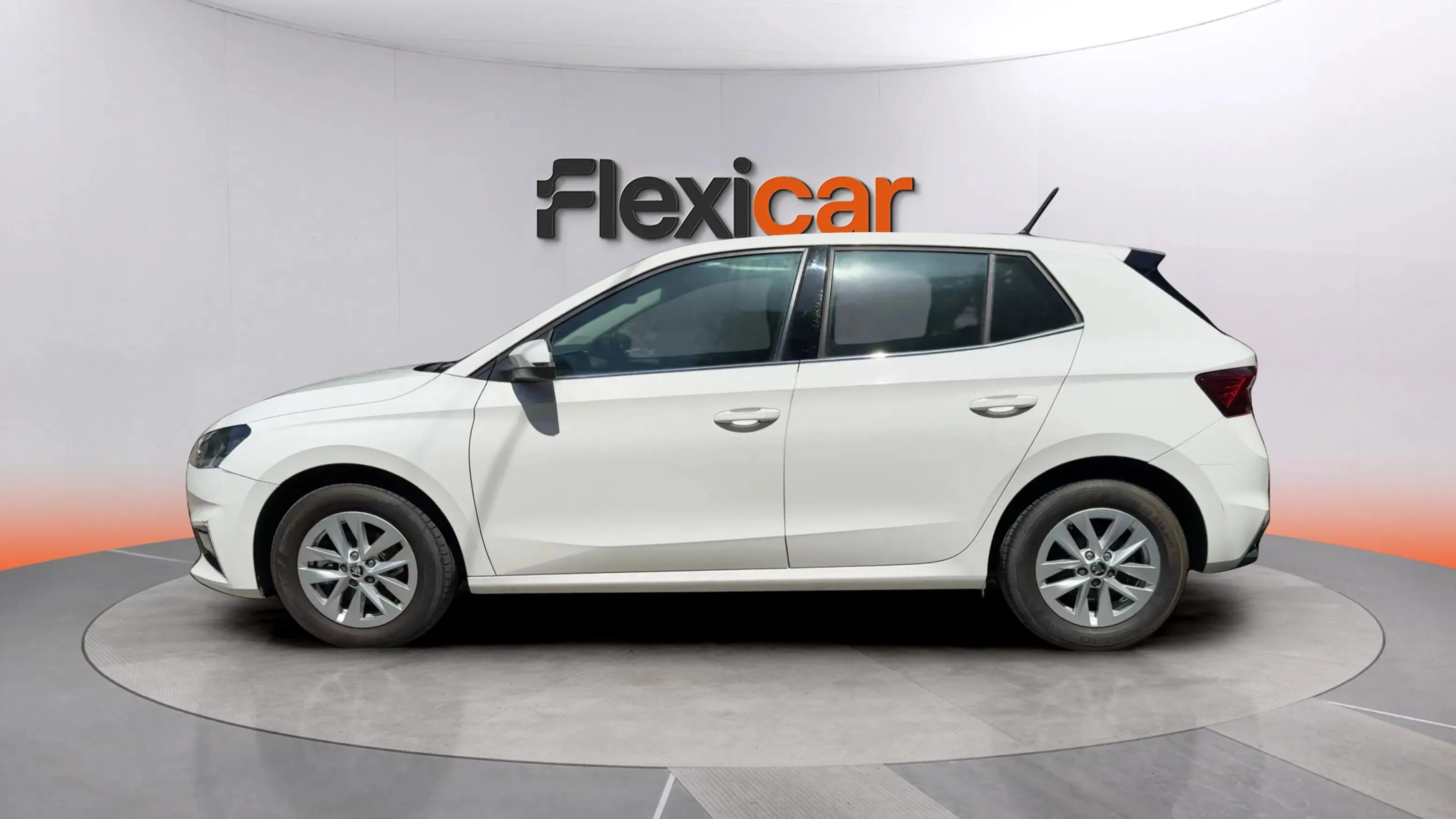 Škoda Fabia 1.0 MPI Active - foto 5