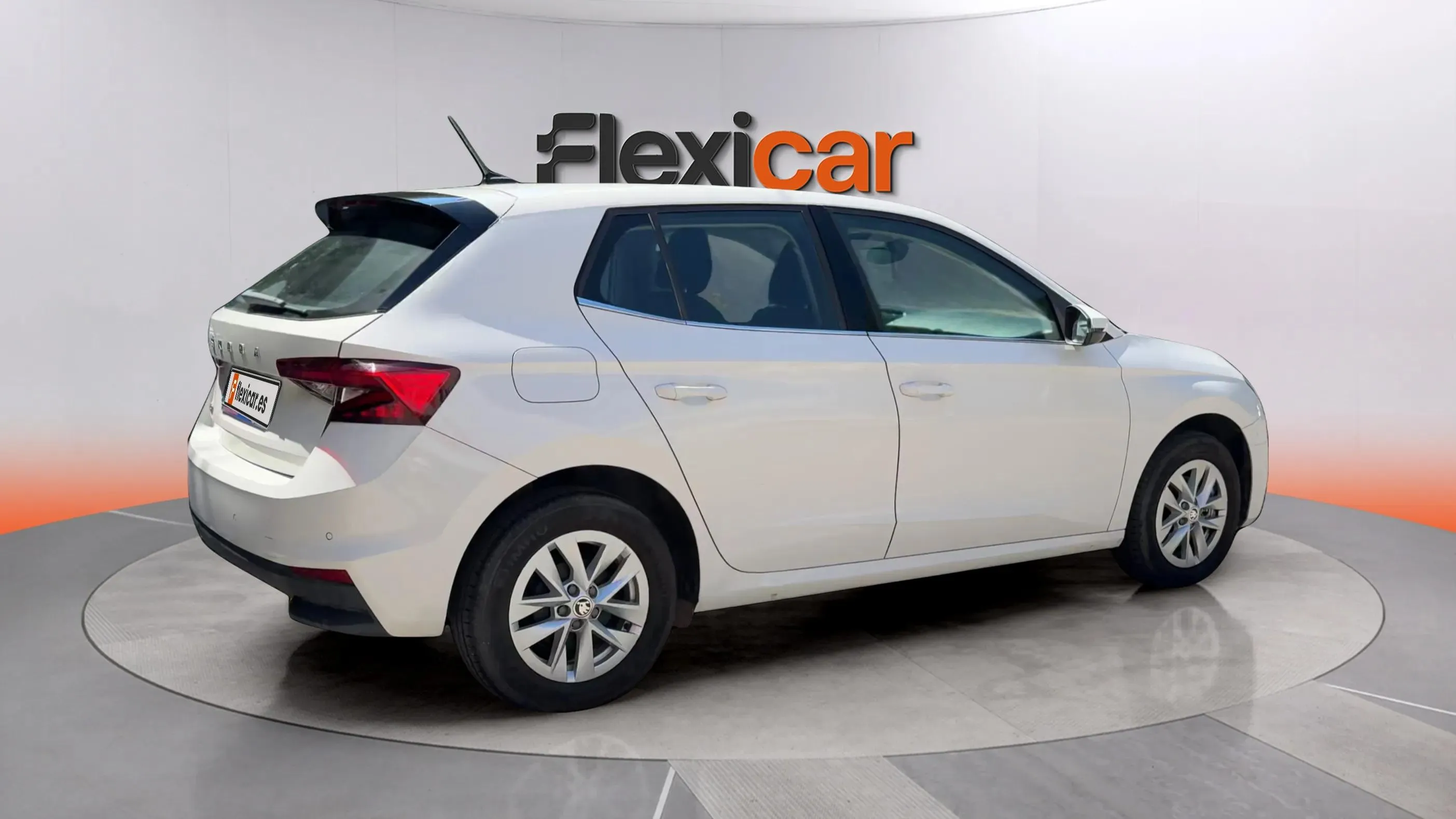 Škoda Fabia 1.0 MPI Active - foto 8