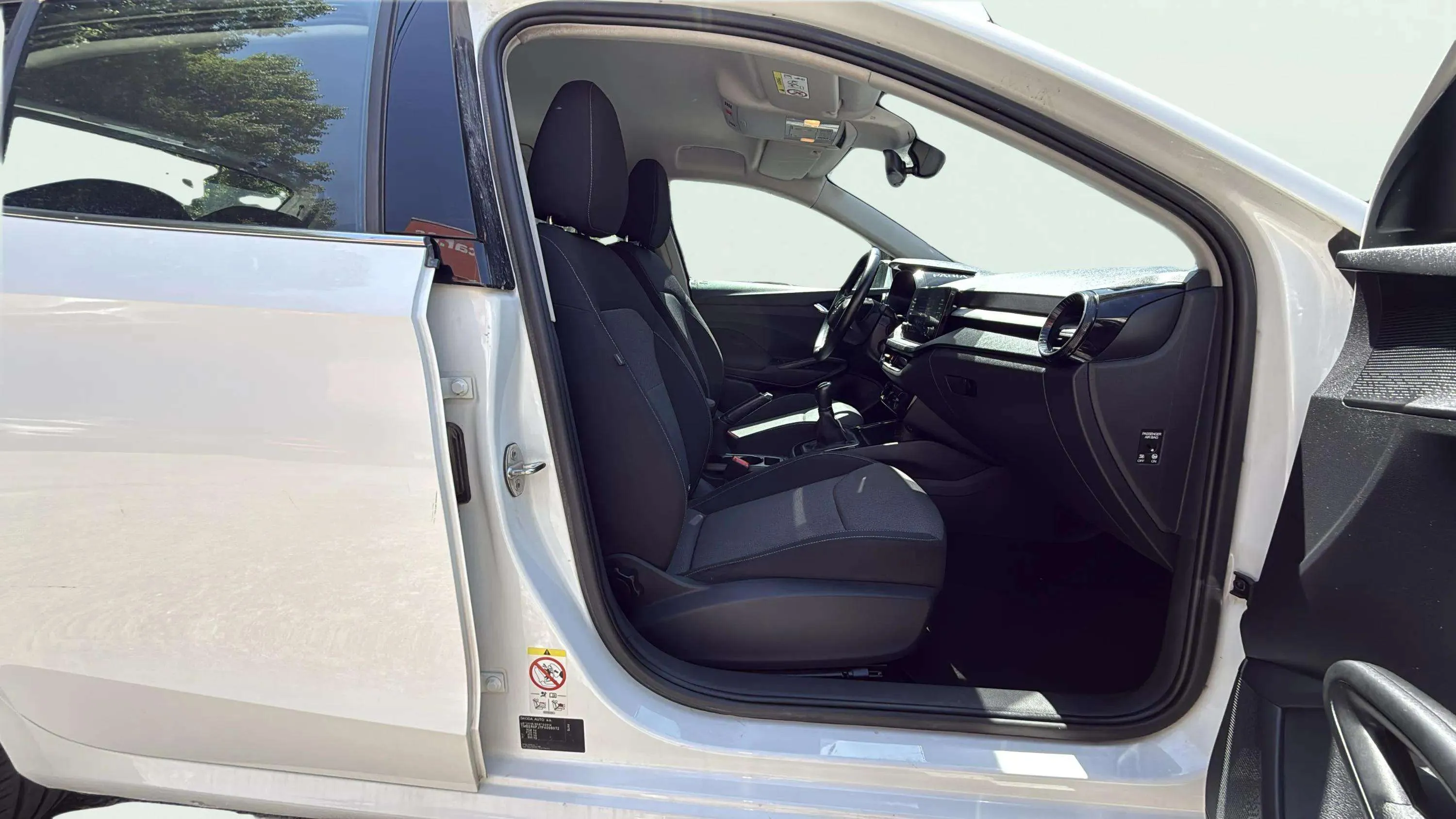 Škoda Fabia 1.0 MPI Active - foto 13