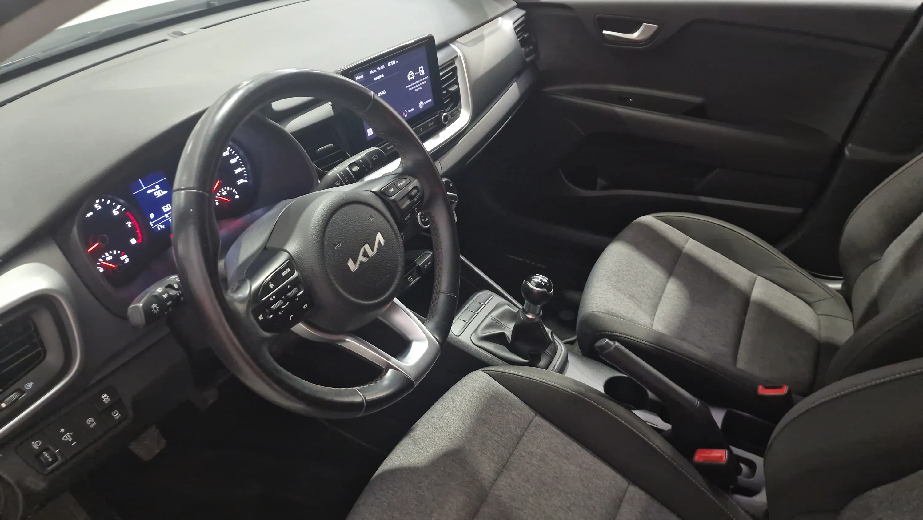 Kia Stonic 1.2 DPi Concept - foto 12