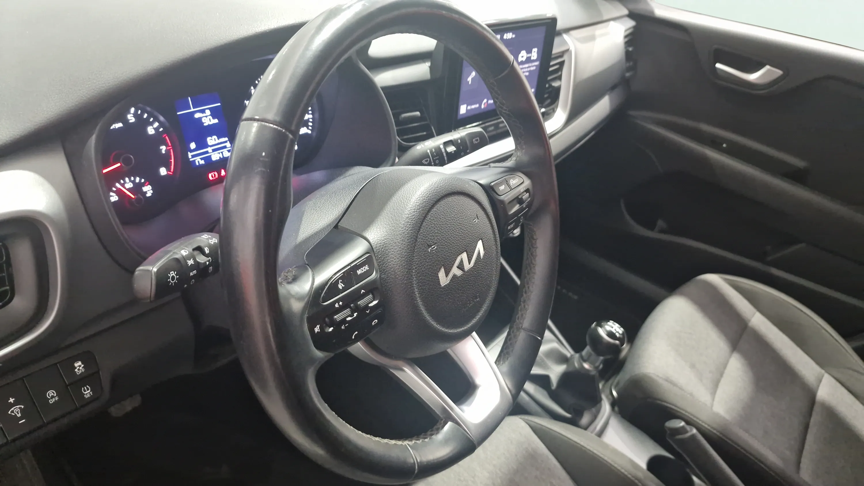 Kia Stonic 1.2 DPi Concept - foto 14