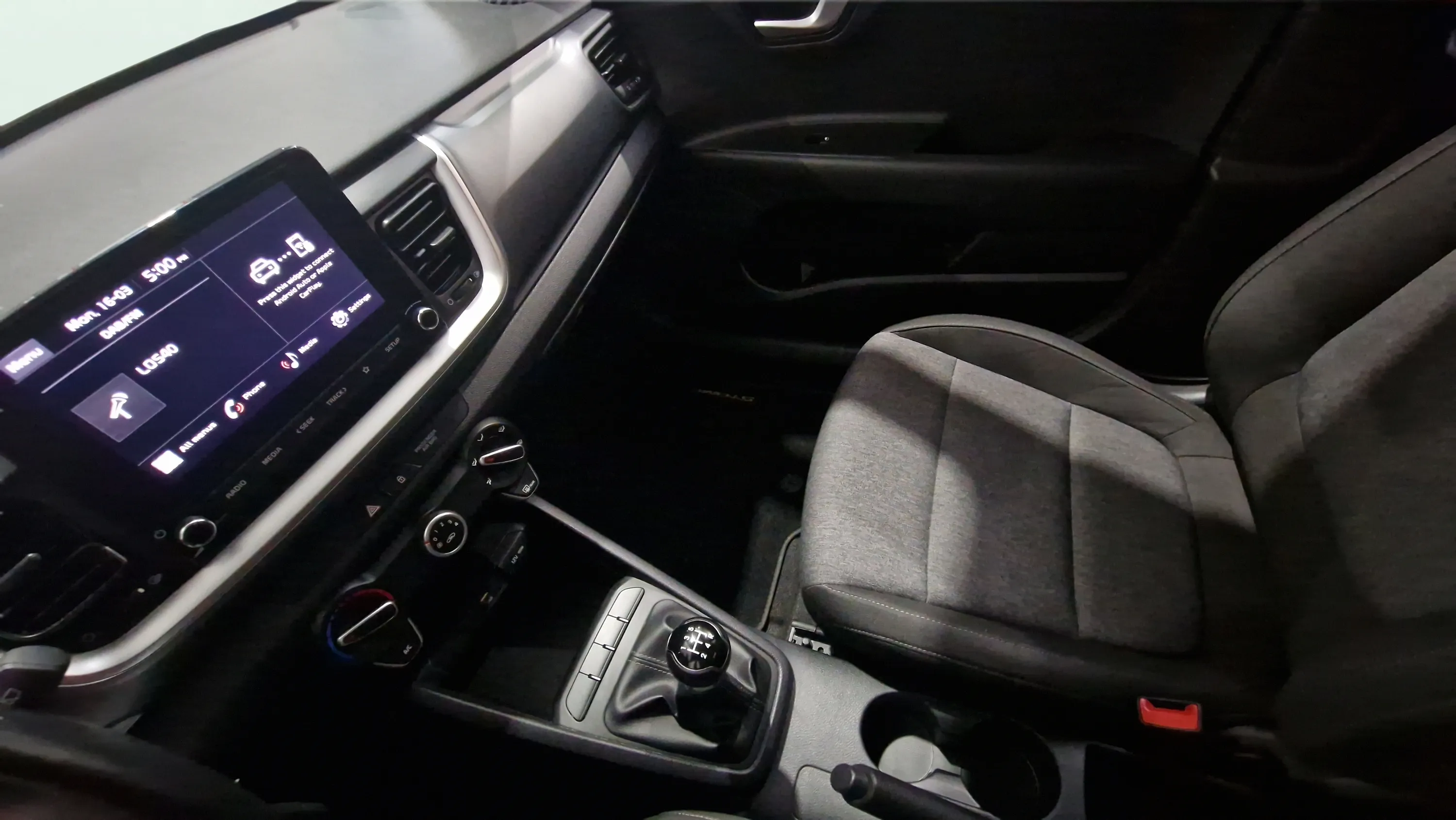 Kia Stonic 1.2 DPi Concept - foto 21