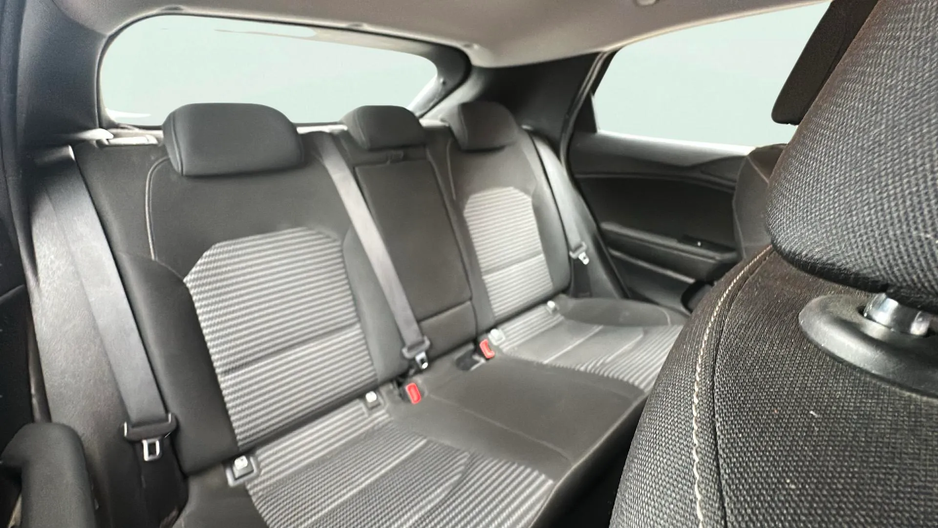 Kia XCeed 1.0 T-GDi Concept - foto 17