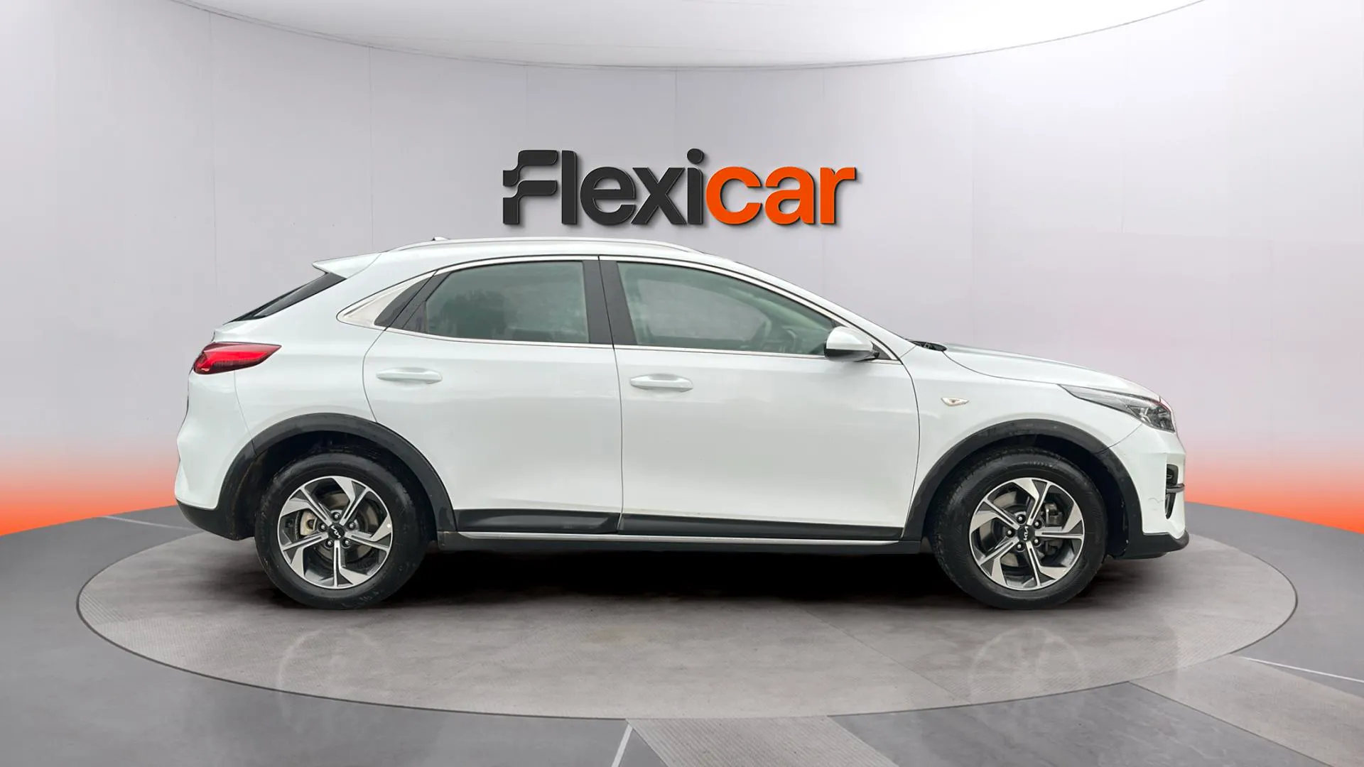 Kia XCeed 1.0 T-GDi Concept - foto 3