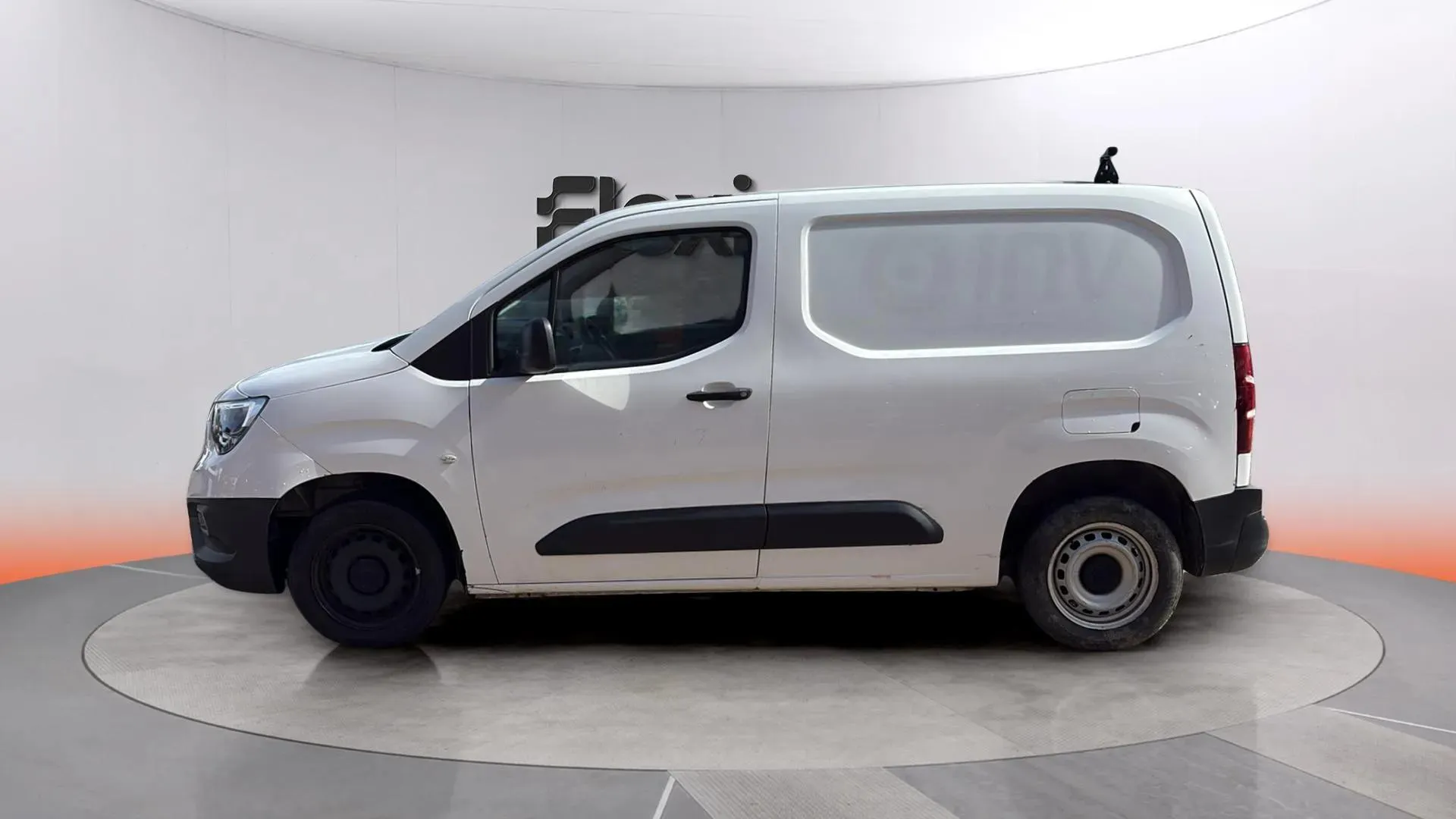 Opel Combo L Combo Furgon Diesel Combo Cargo 1.5TD L 650 Express 75 - foto 8