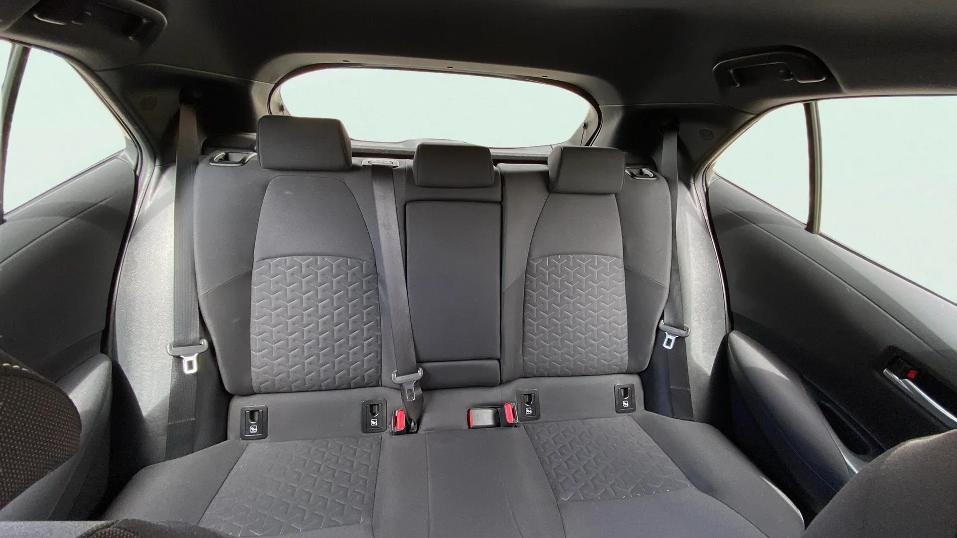 Toyota Corolla 1.8 125H Active Tech E-CVT - foto 15