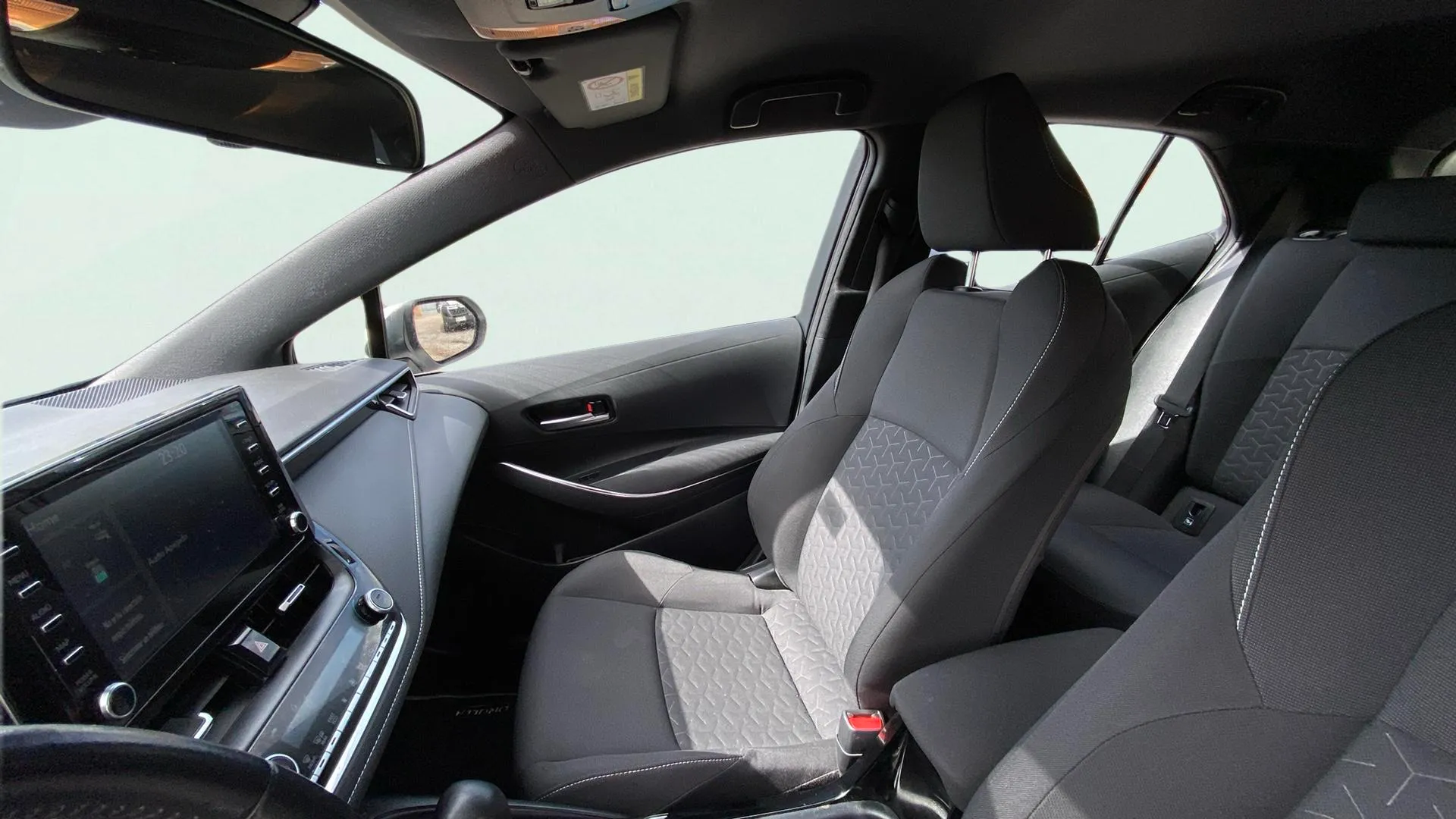 Toyota Corolla 1.8 125H Active Tech E-CVT - foto 13