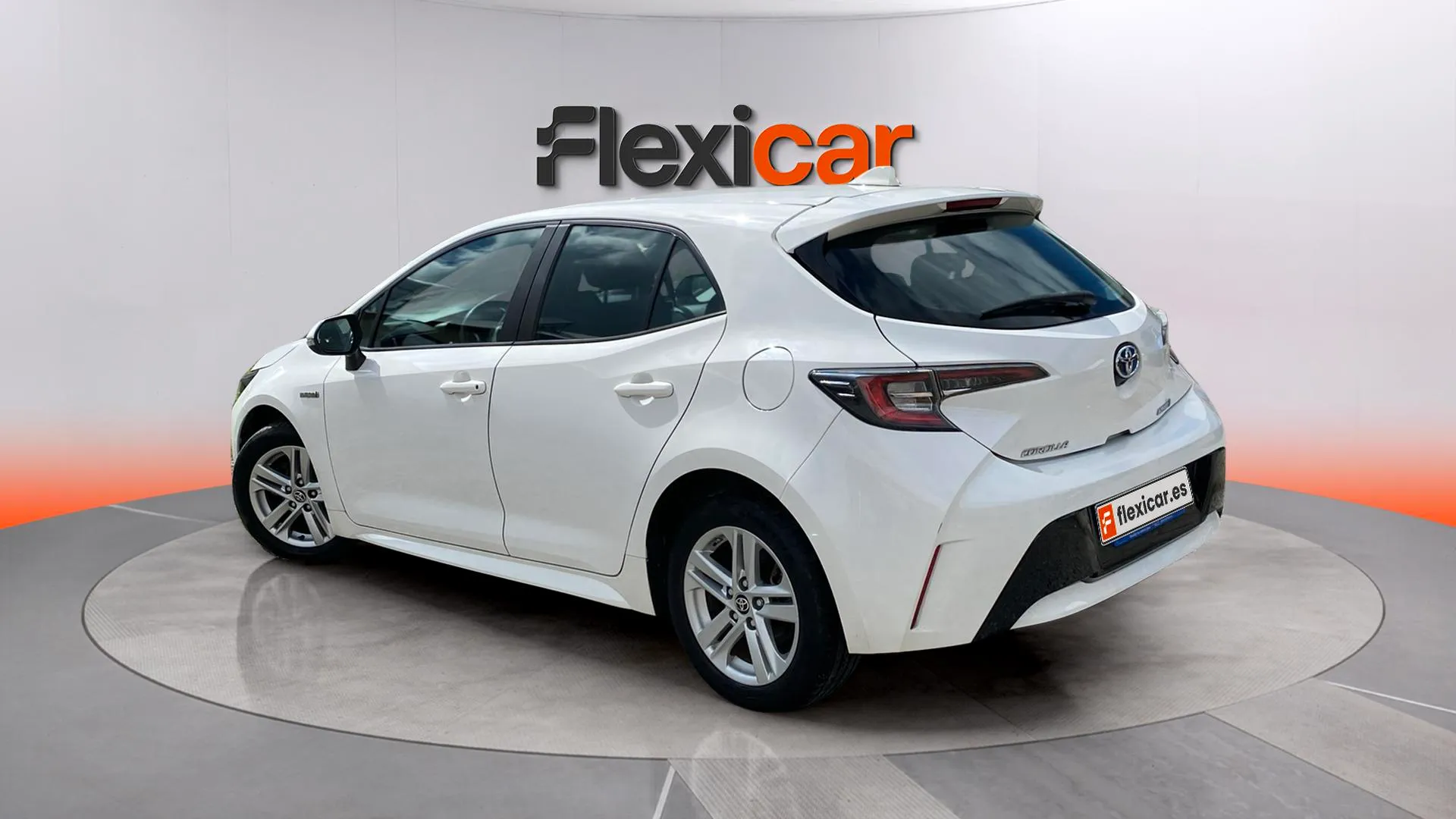 Toyota Corolla 1.8 125H Active Tech E-CVT - foto 7