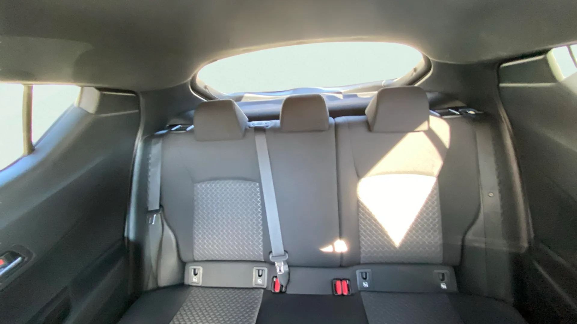 Toyota C-HR 1.8 125H Active - foto 15