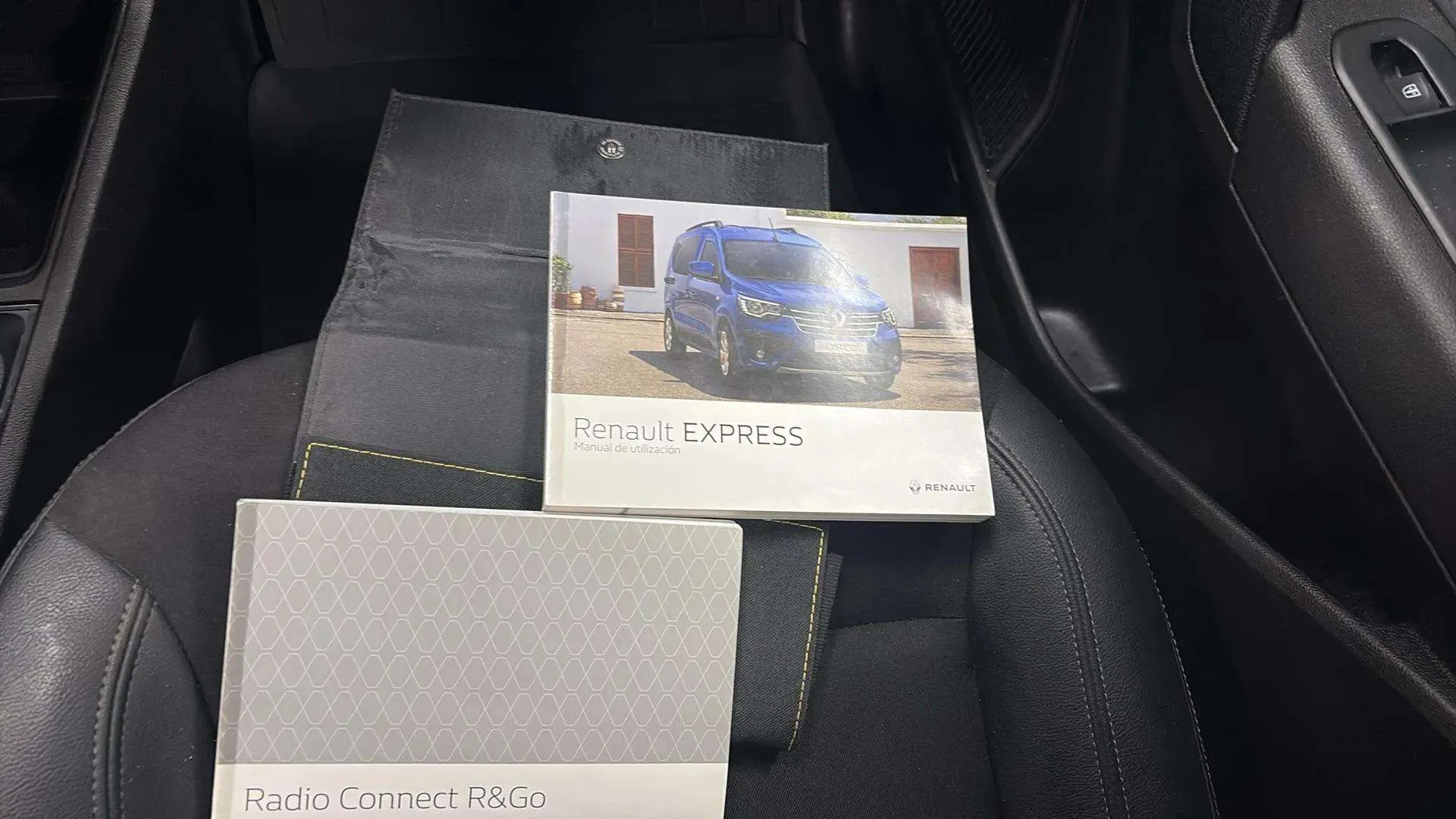 Renault Express Furgón Diesel Express 1.5 Blue dCi Confort - foto 21