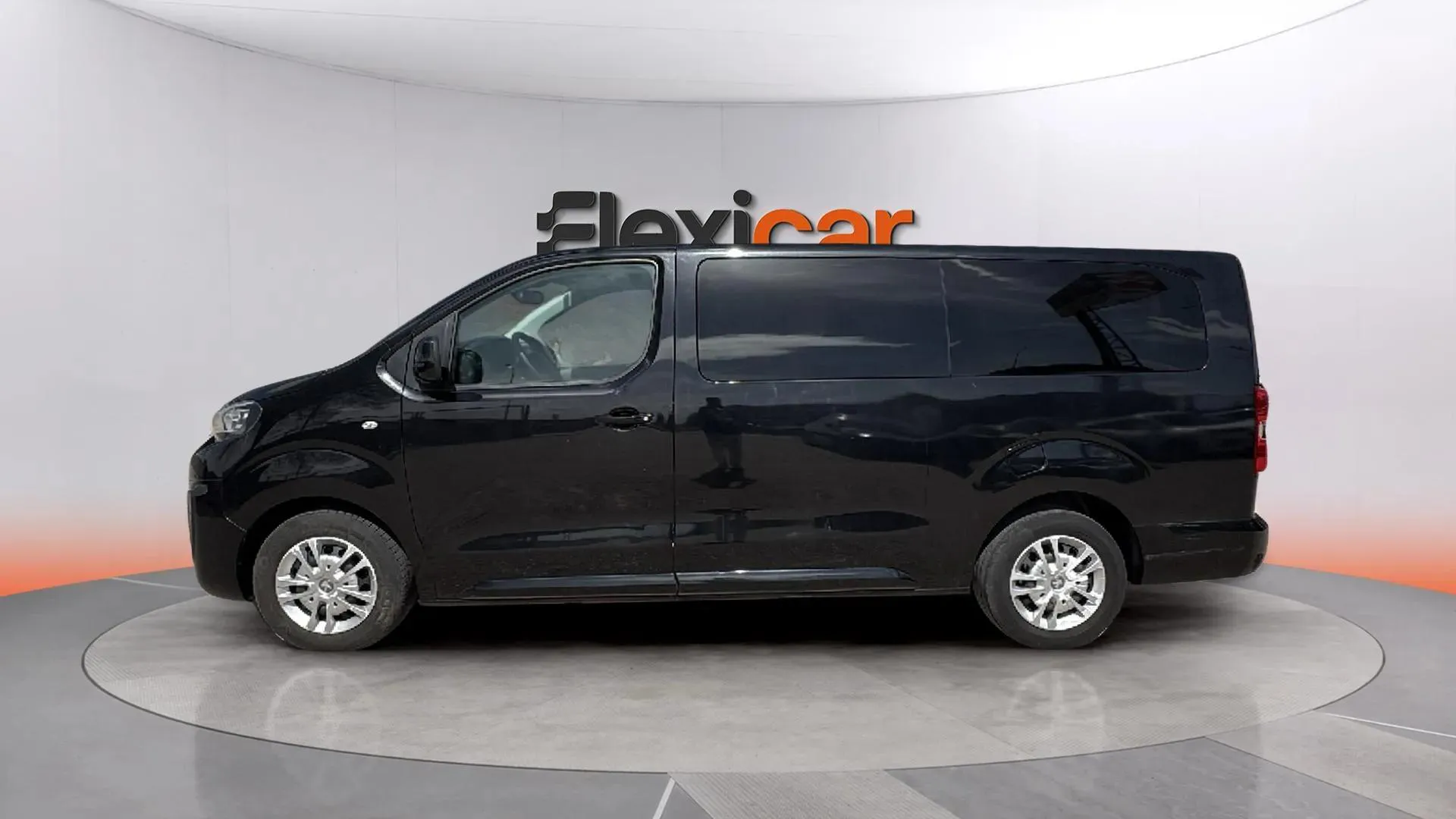 Peugeot Traveller Business 1.5 BlueHDi (120) Long - foto 8