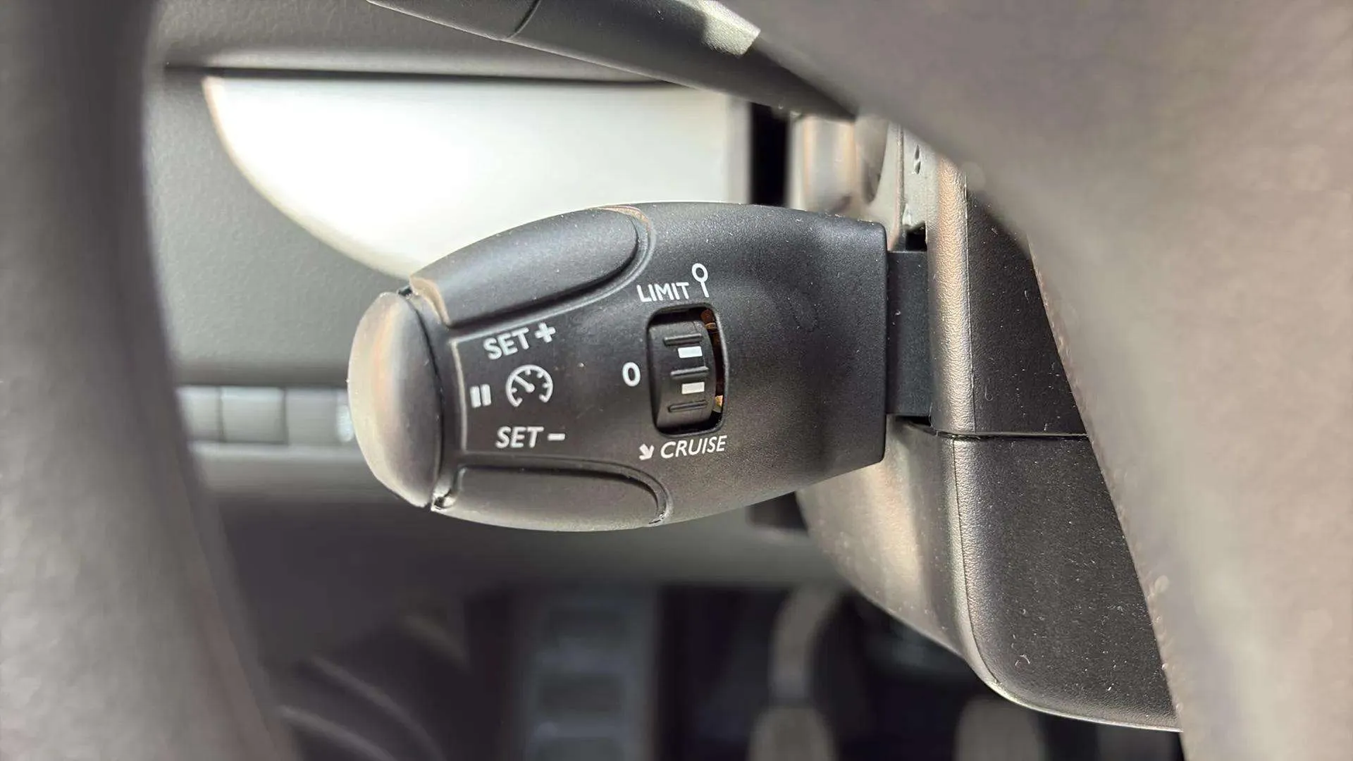 Peugeot Traveller Business 1.5 BlueHDi (120) Long - foto 18