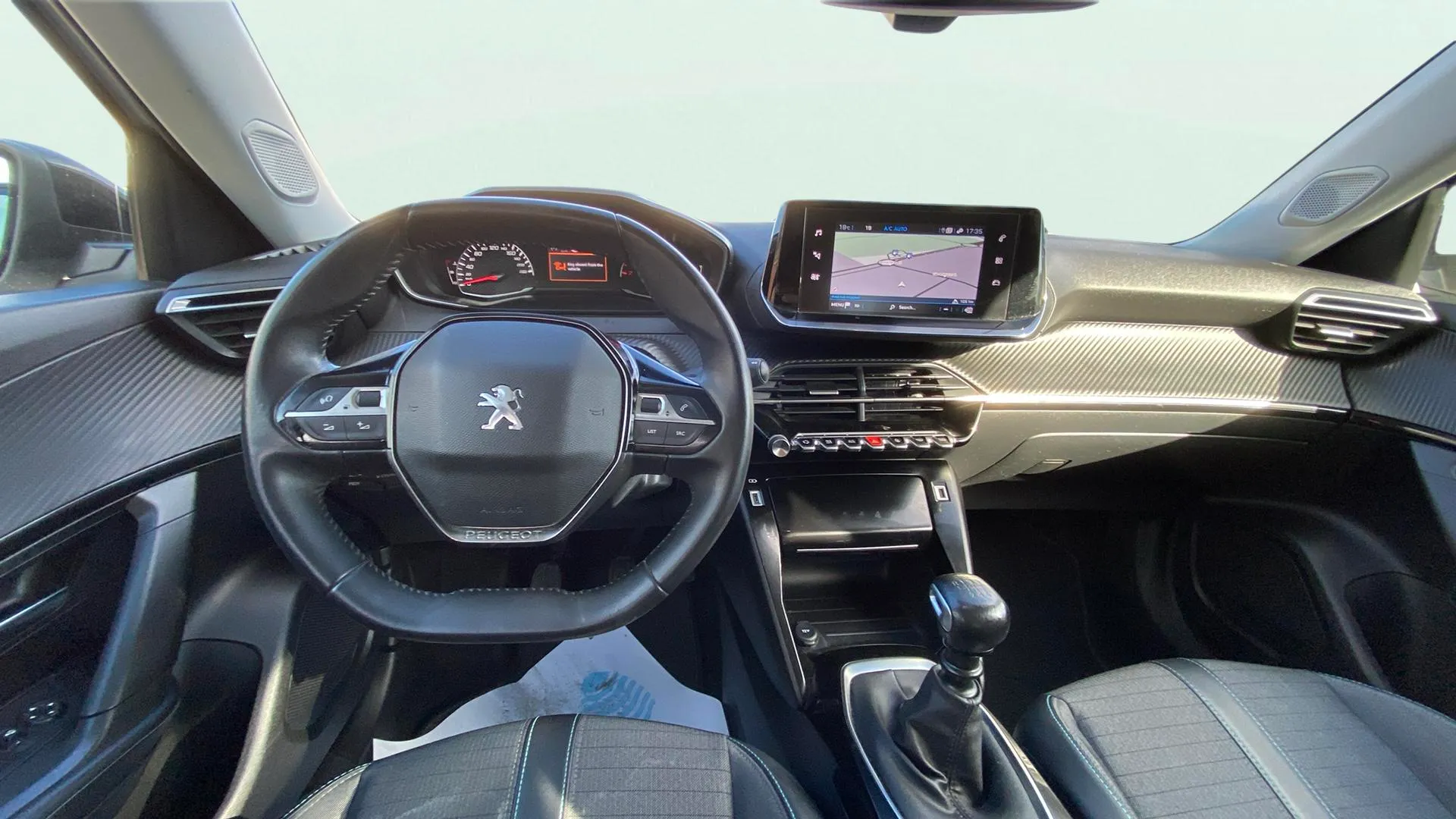 Peugeot 2008 Allure BlueHDi - foto 10