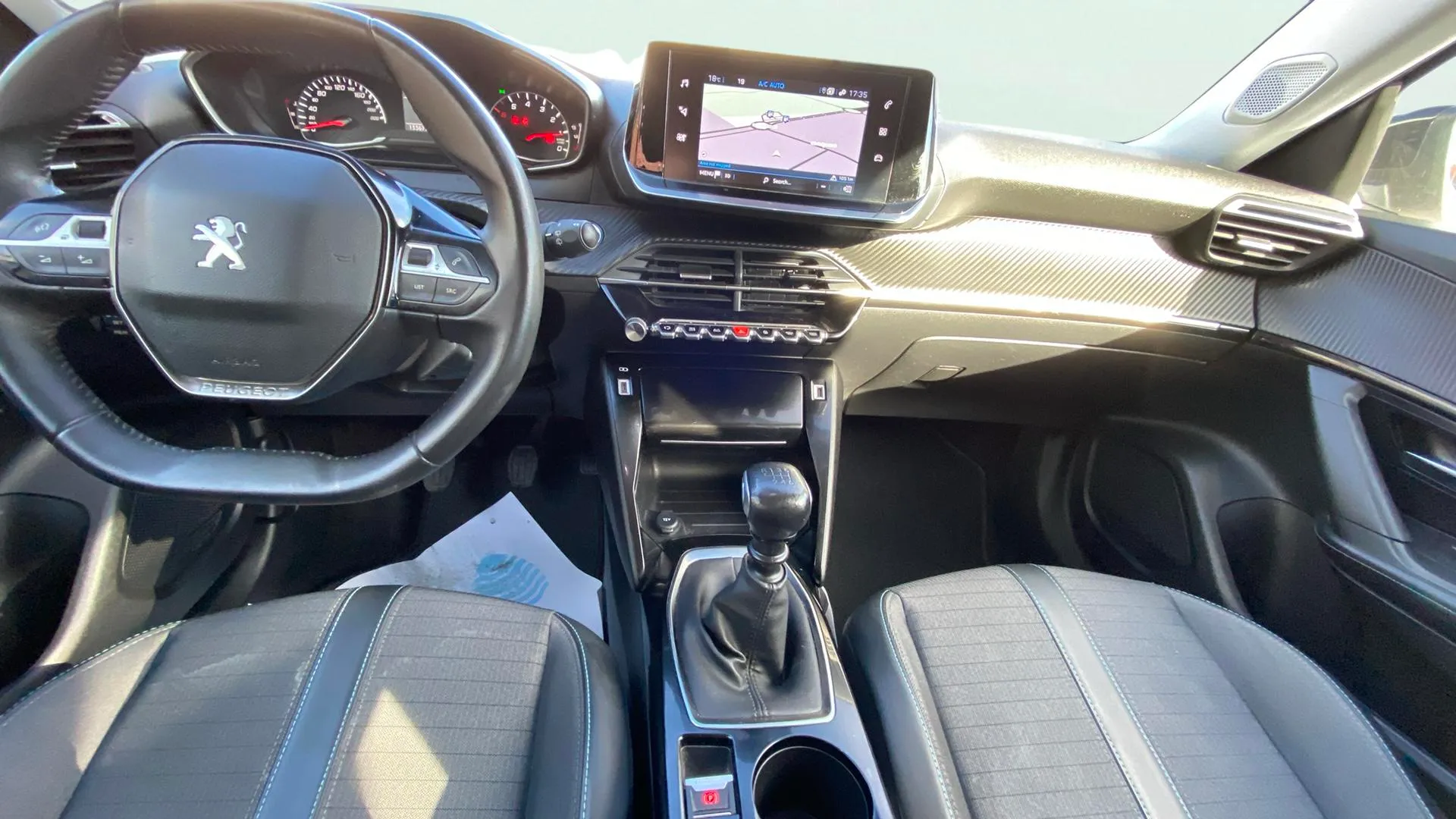 Peugeot 2008 Allure BlueHDi - foto 11
