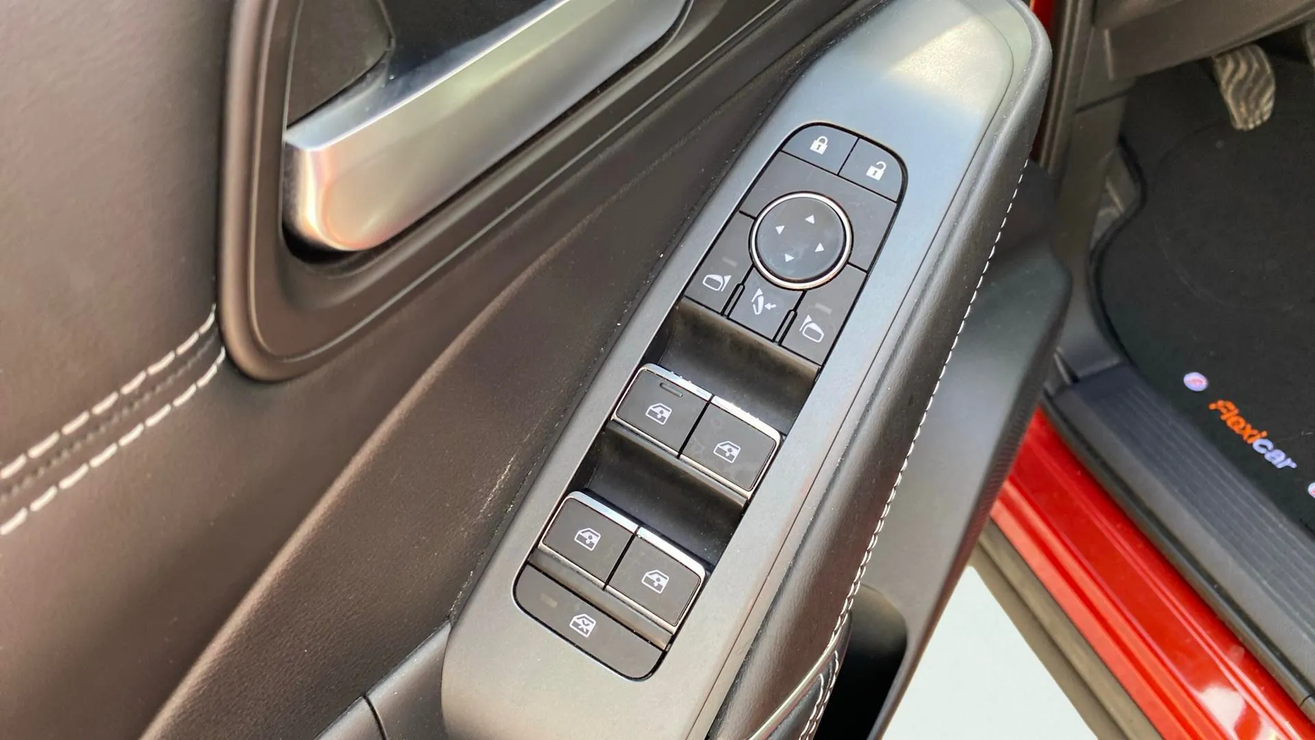Nissan Qashqai DIG-T N-Connecta - foto 26