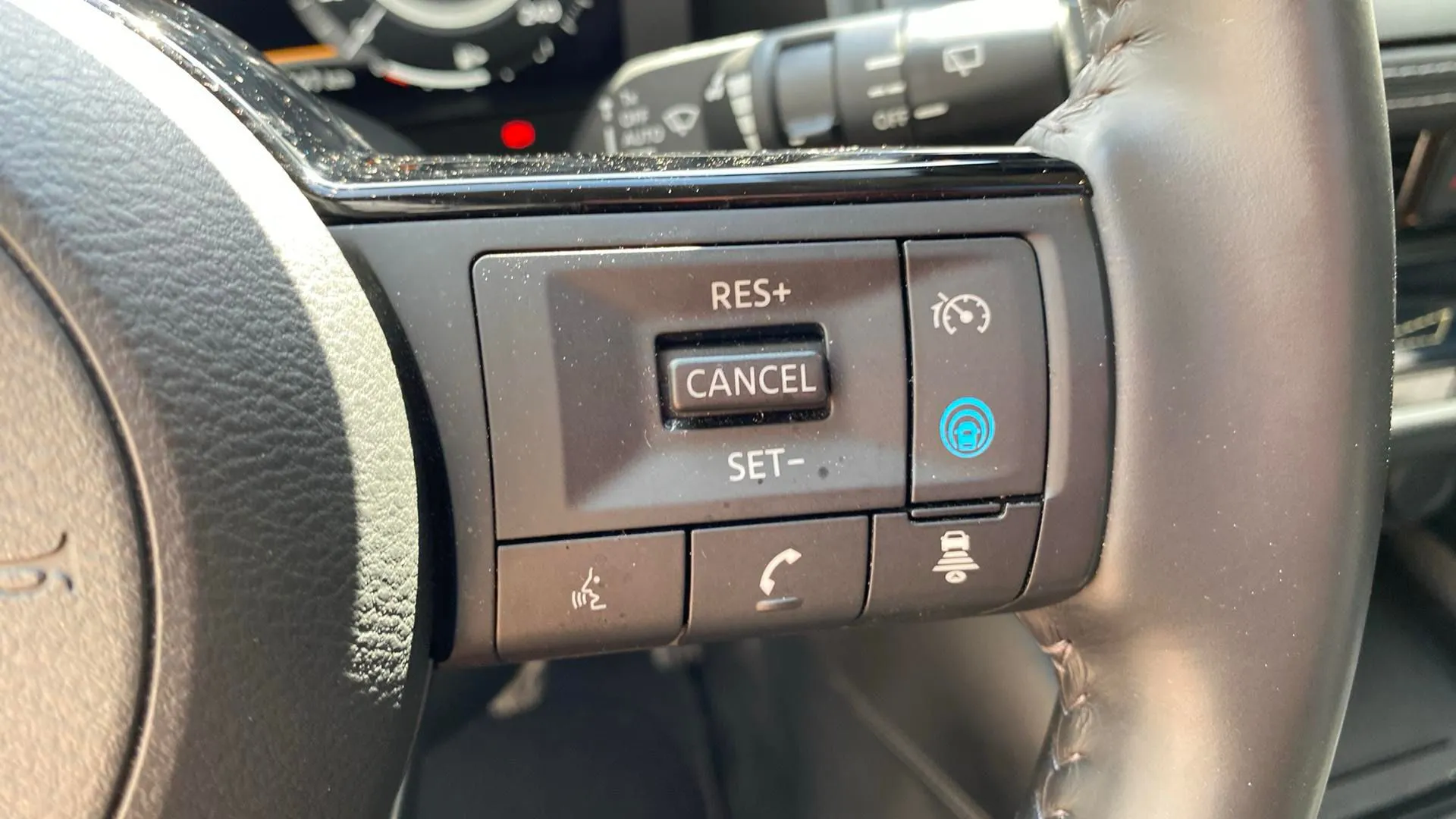 Nissan Qashqai DIG-T N-Connecta - foto 13