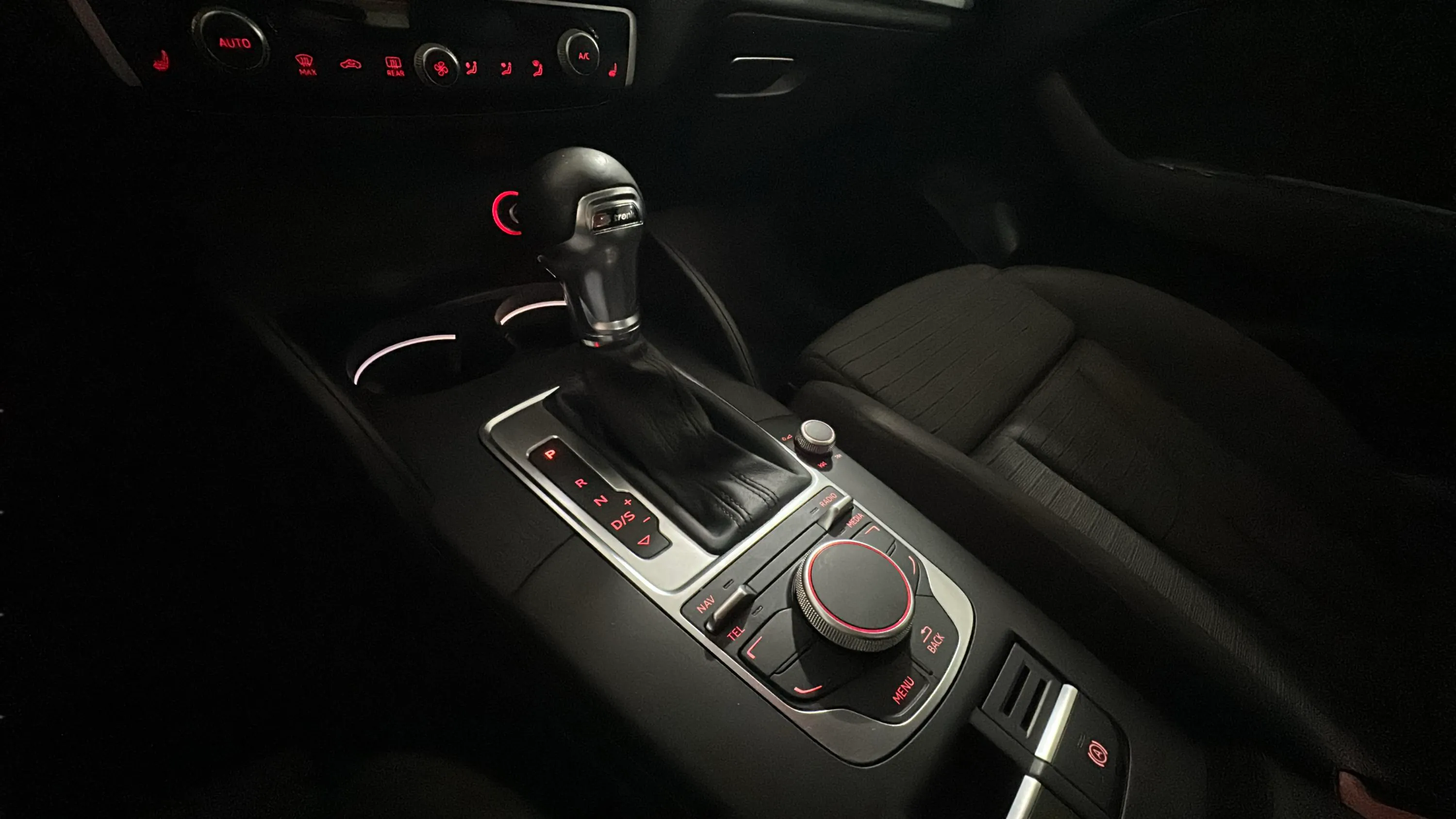 Audi A3 1.4 TFSI S tronic Ambition - foto 17